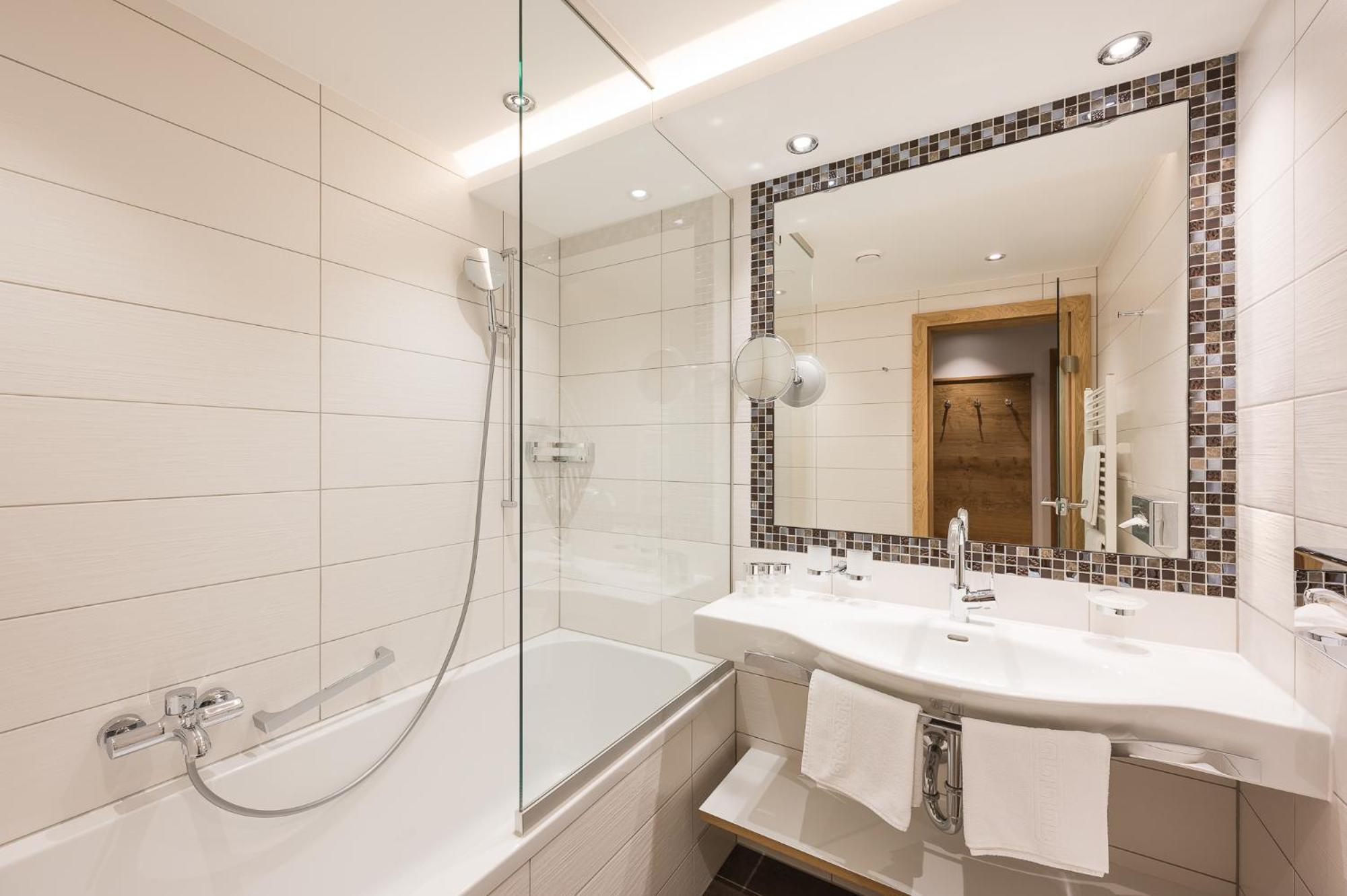 Superior Double Room with Balcony photo 3