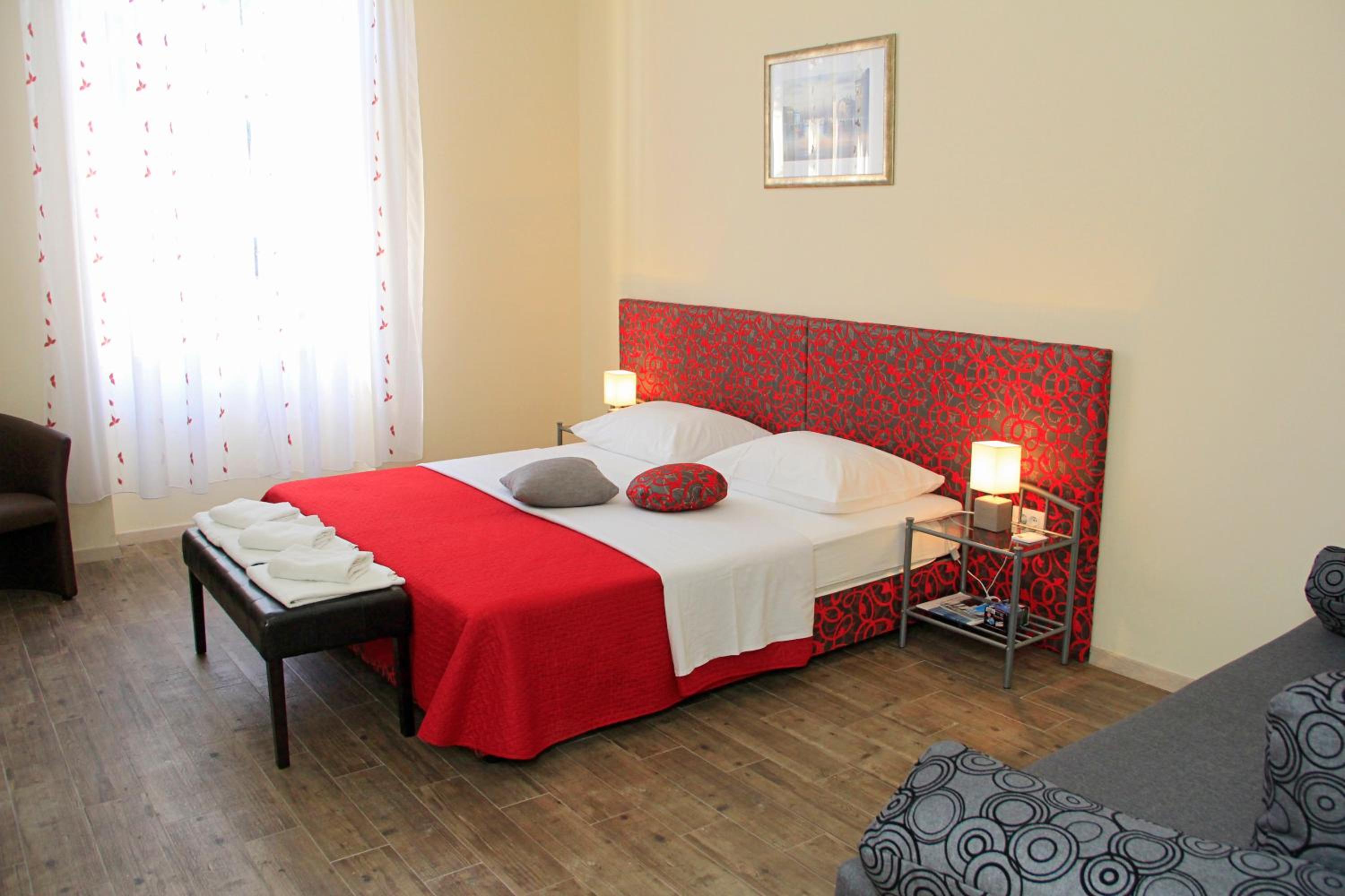 Apartment - Photo 22