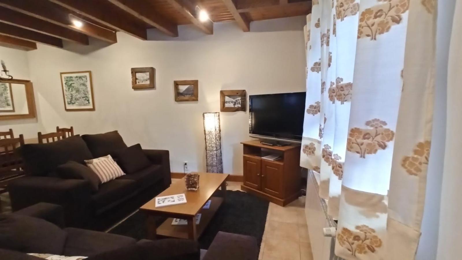 Three-Bedroom Apartment - Photo 13