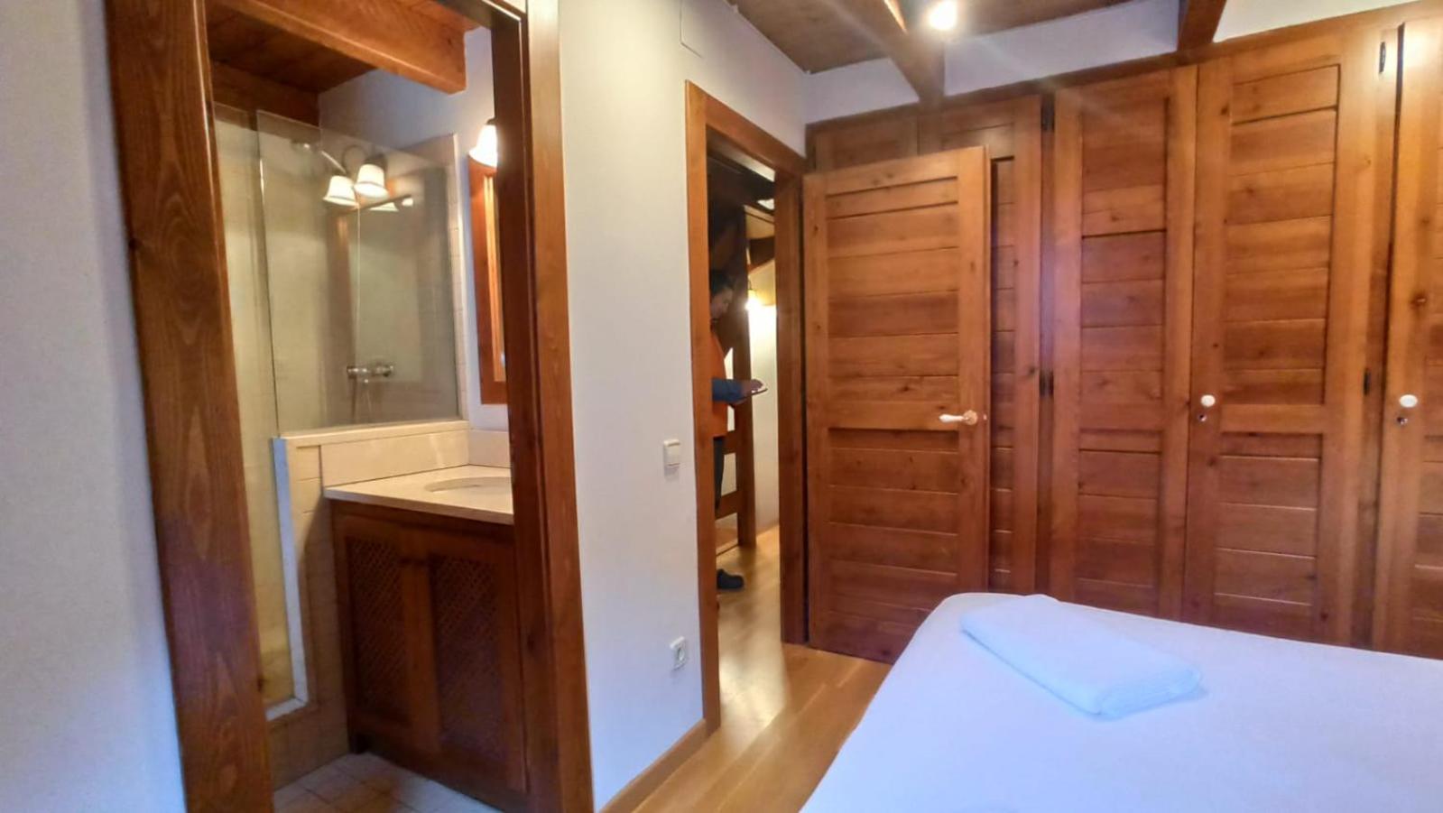 Three-Bedroom Apartment - Photo 19