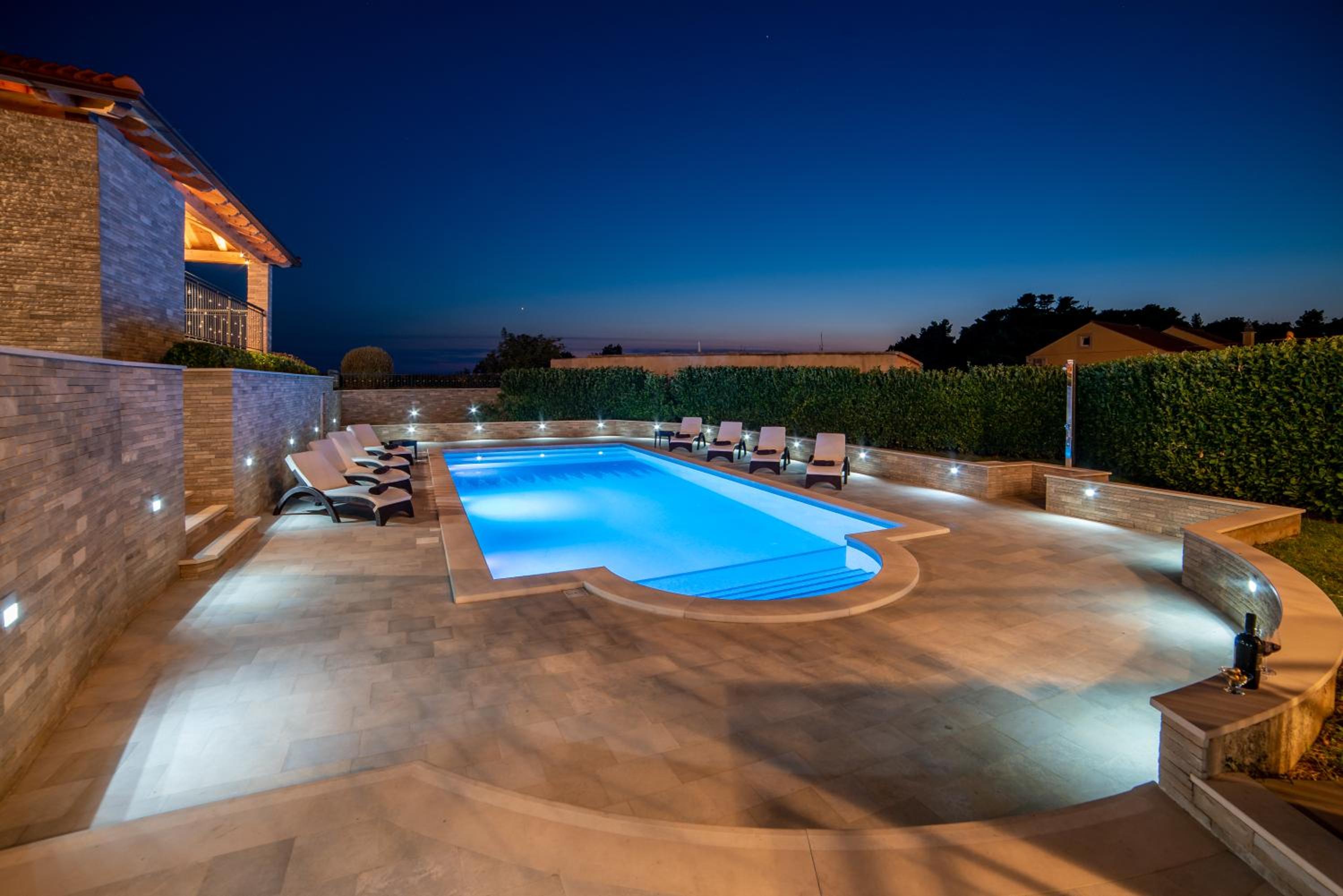One Bedroom Apartment with Pool View photo 3