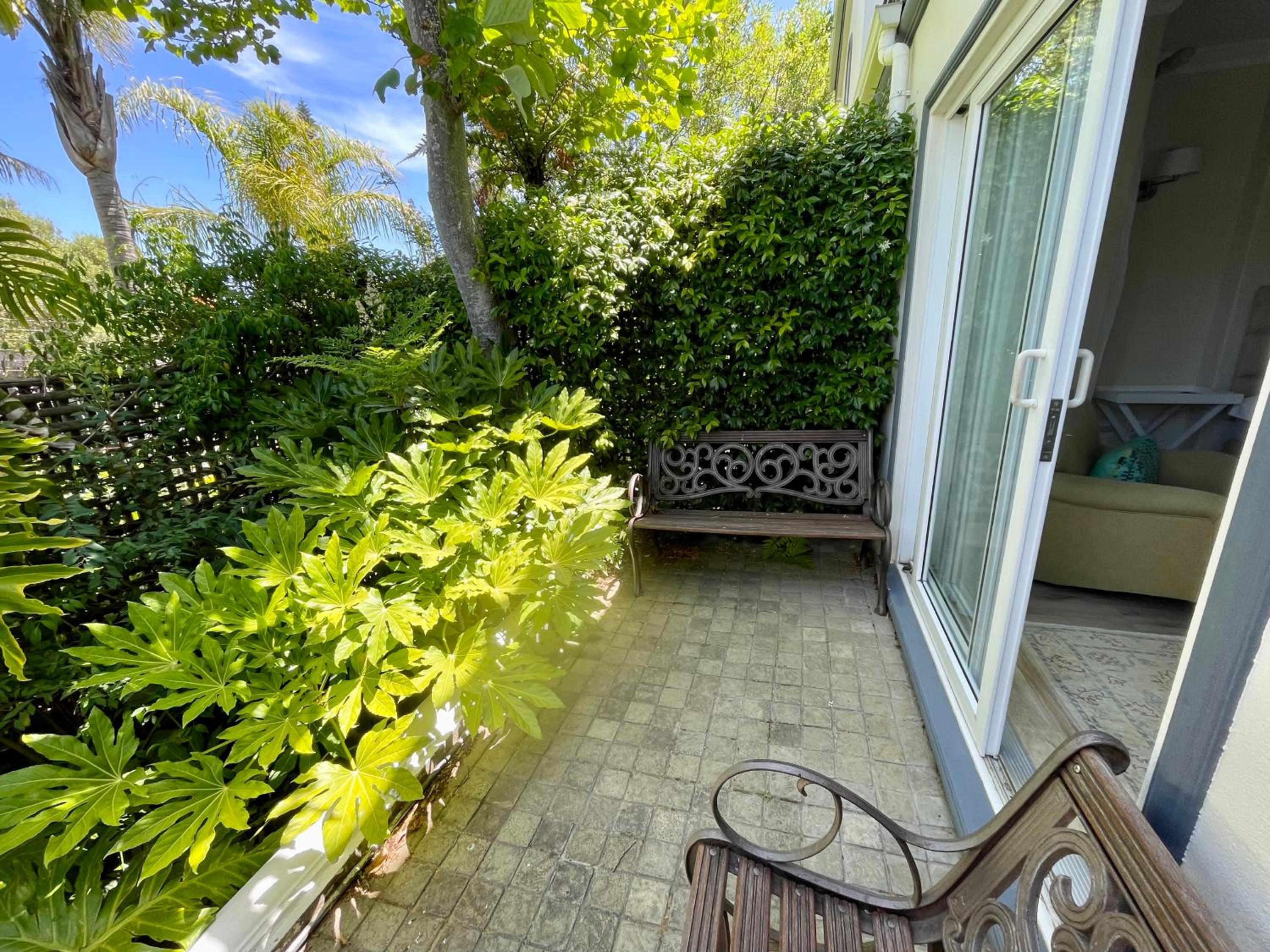 Double Room with Mountain View - Photo 8
