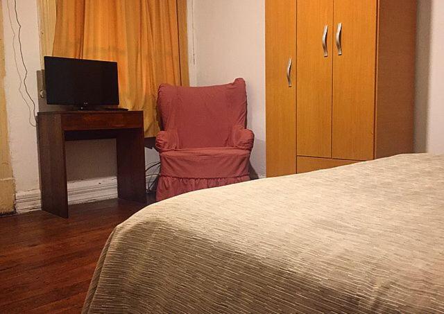 Budget Single Room photo 3