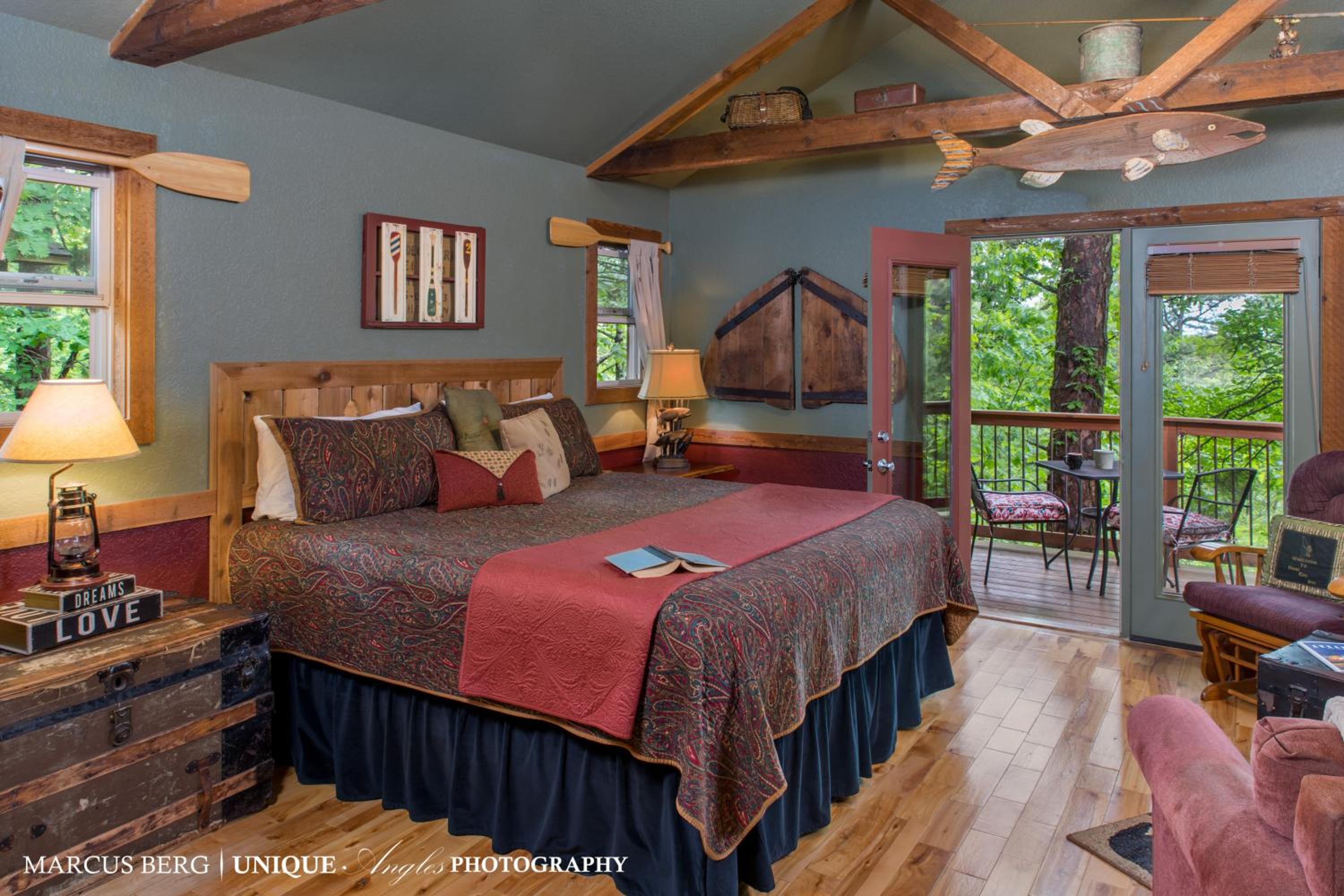Superior King Room