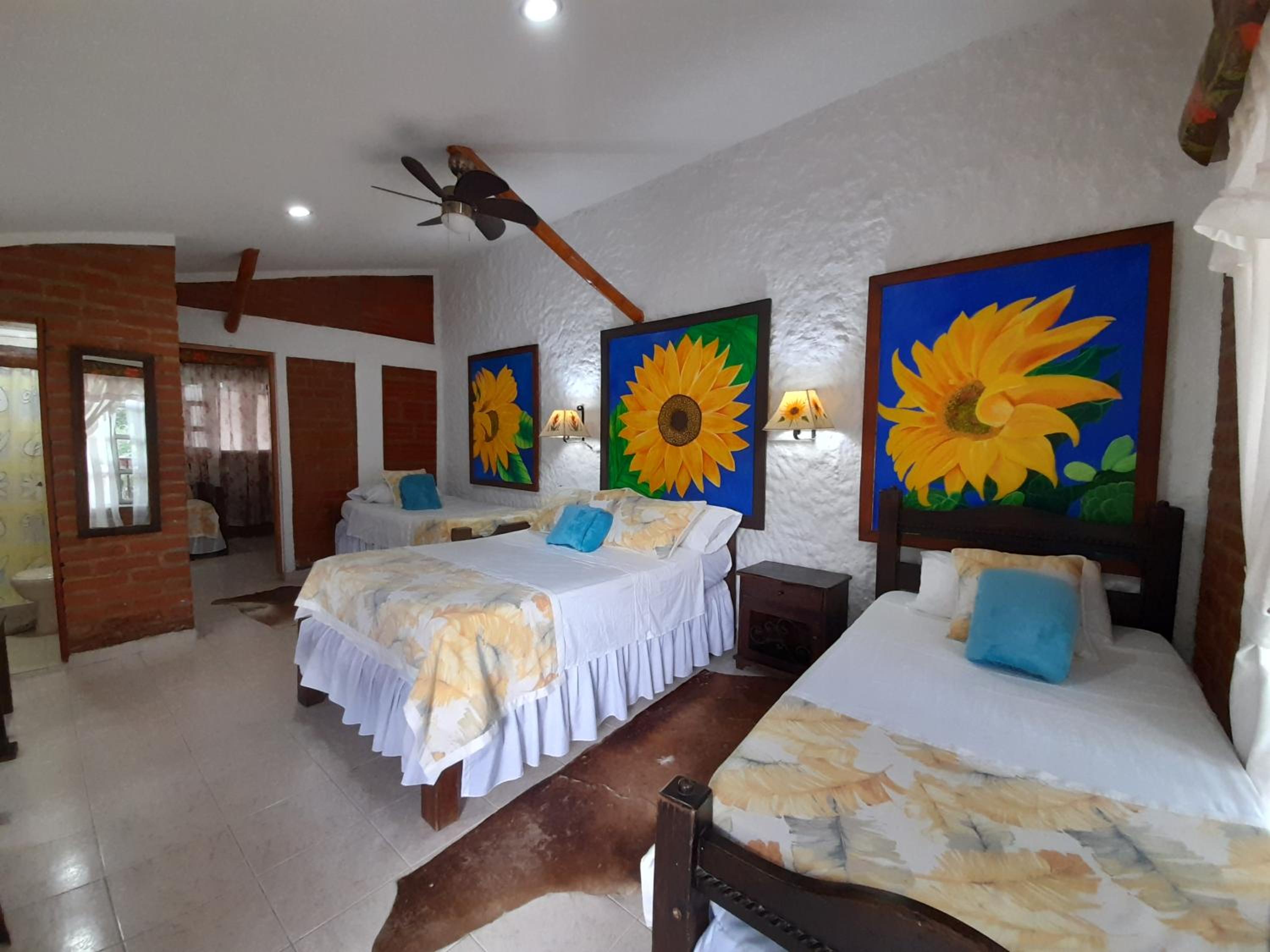 Family Room photo 3