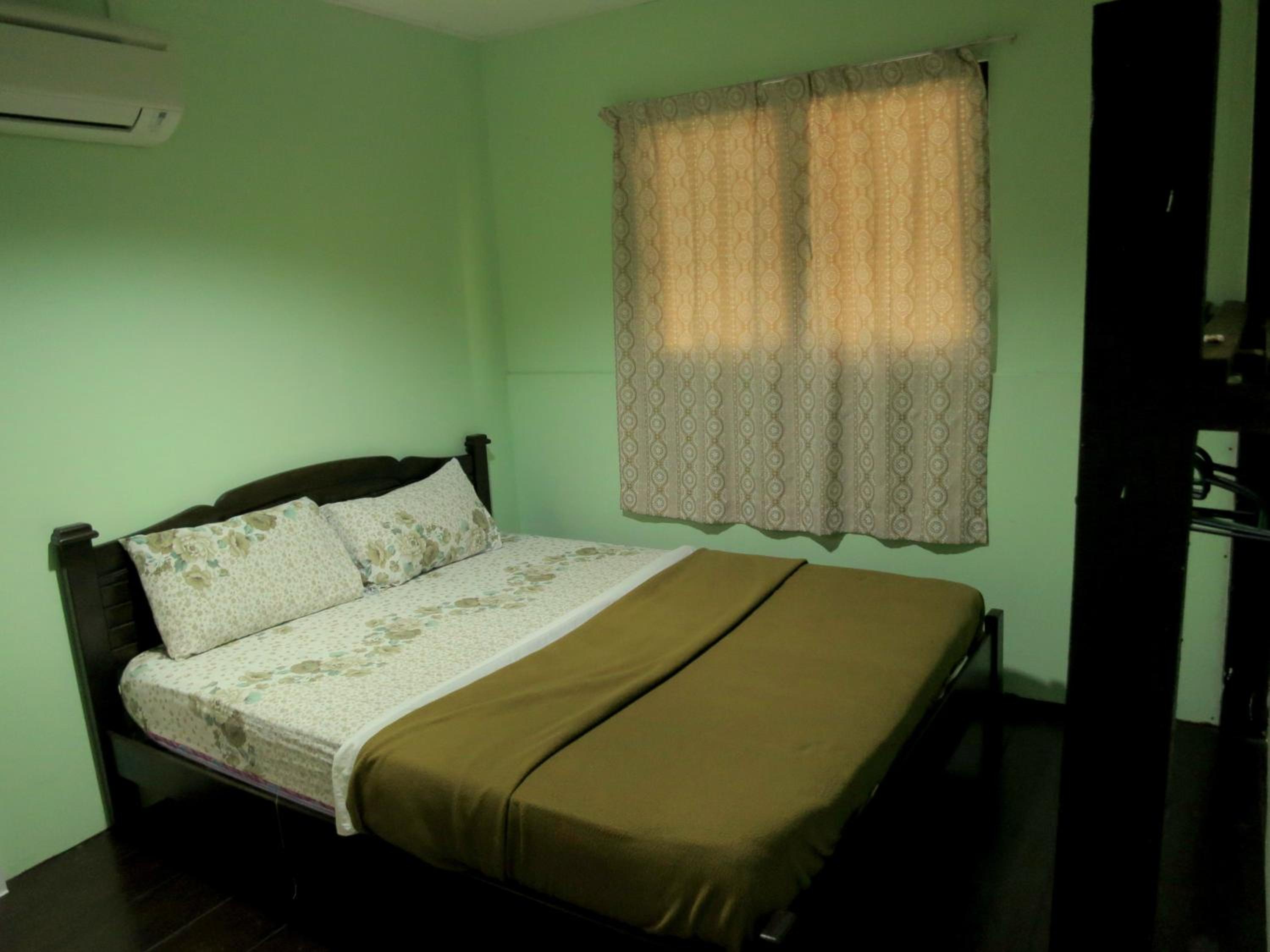 Double or Twin Room with Shared Bathroom photo 2