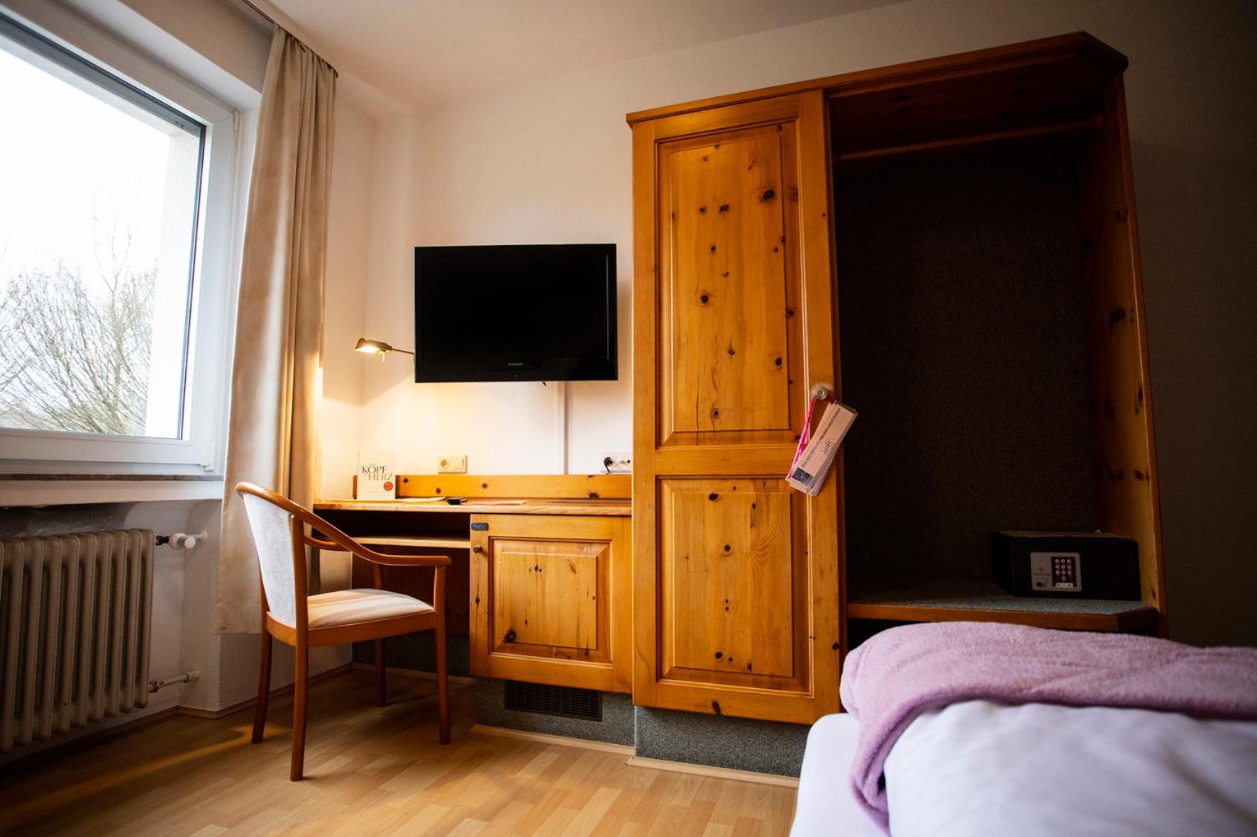 Standard Single Room