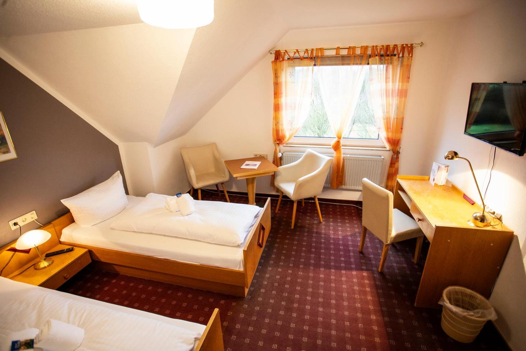Budget Double Room photo 2