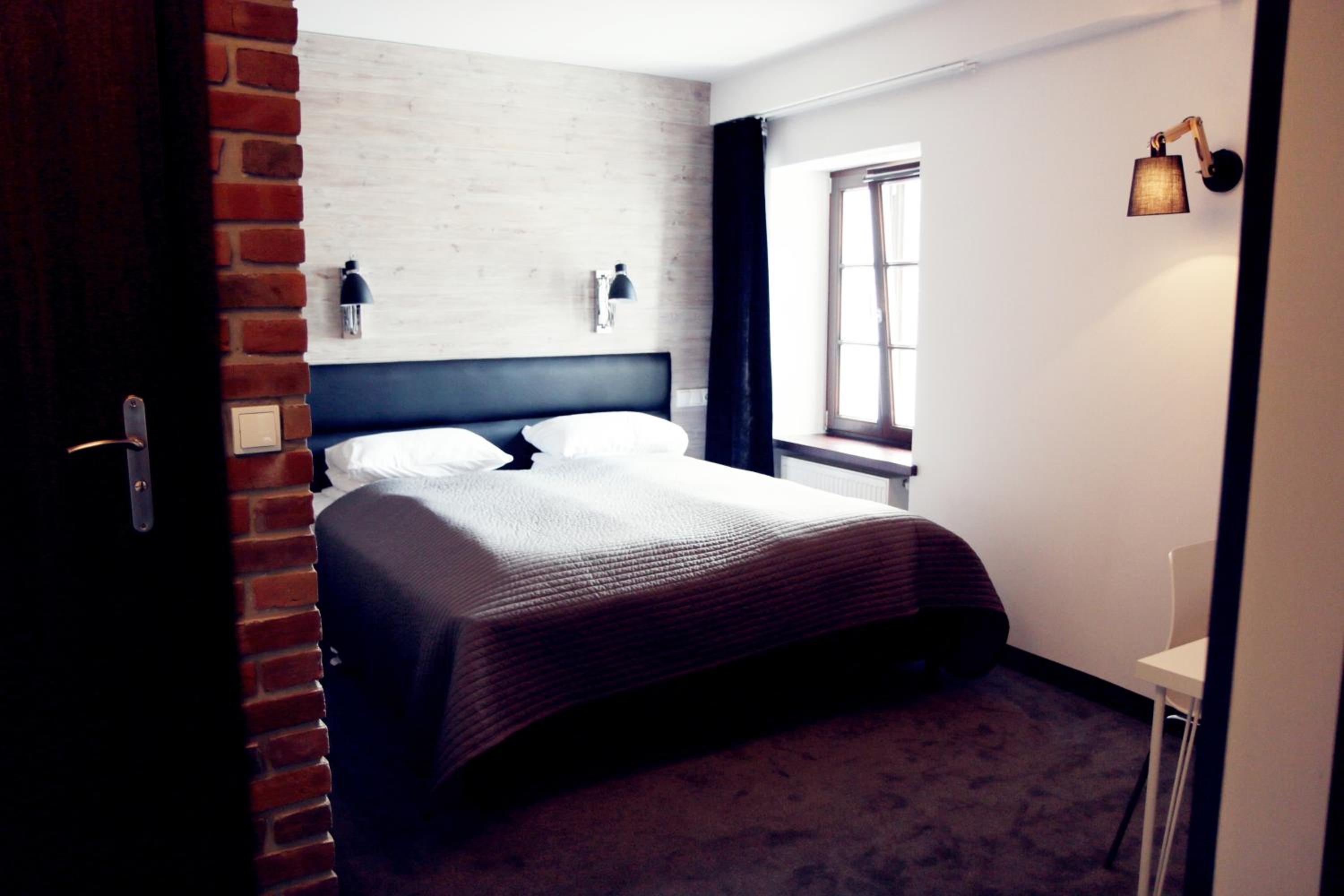 Twin Room - Photo 6
