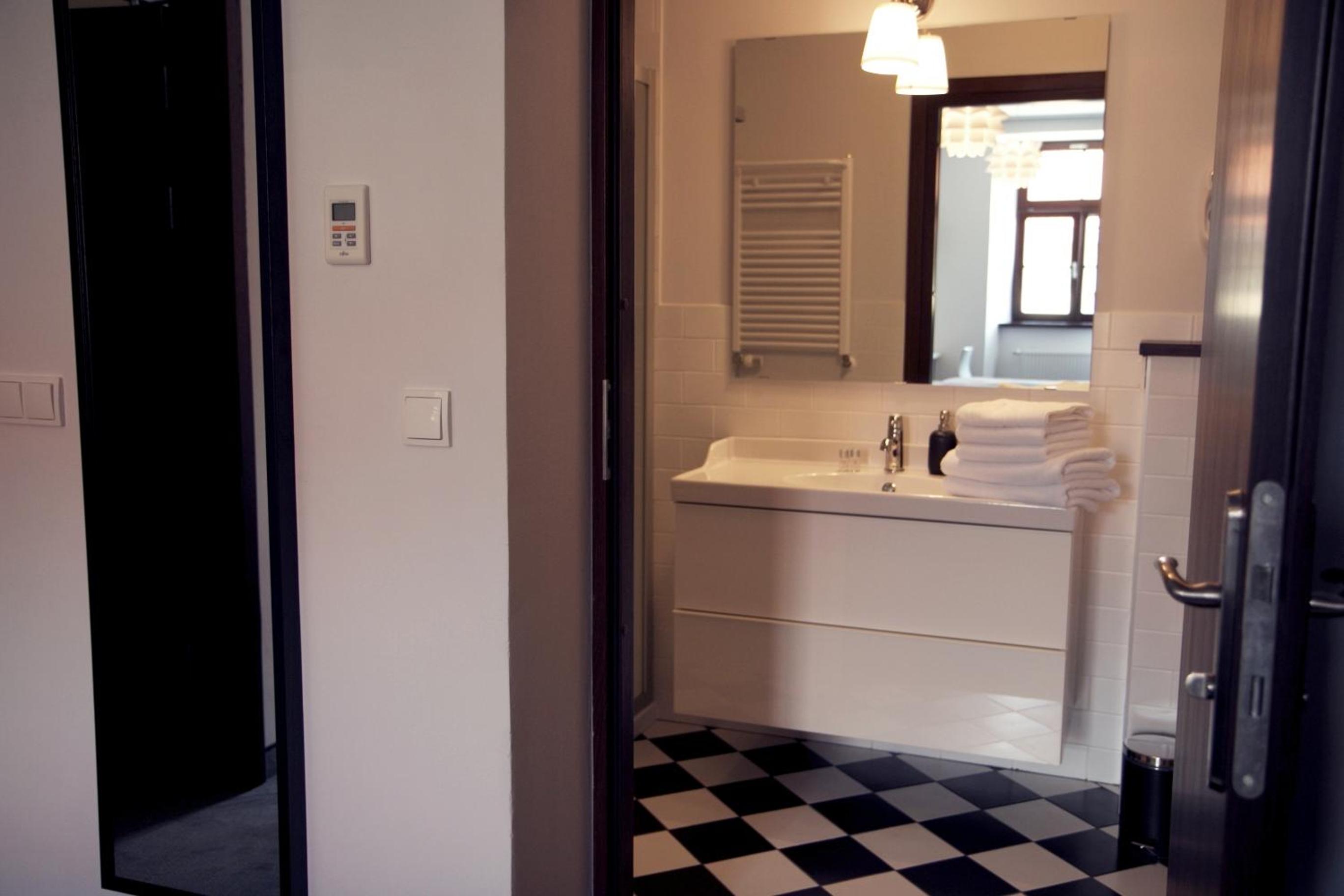 Superior Double Room - Photo 11