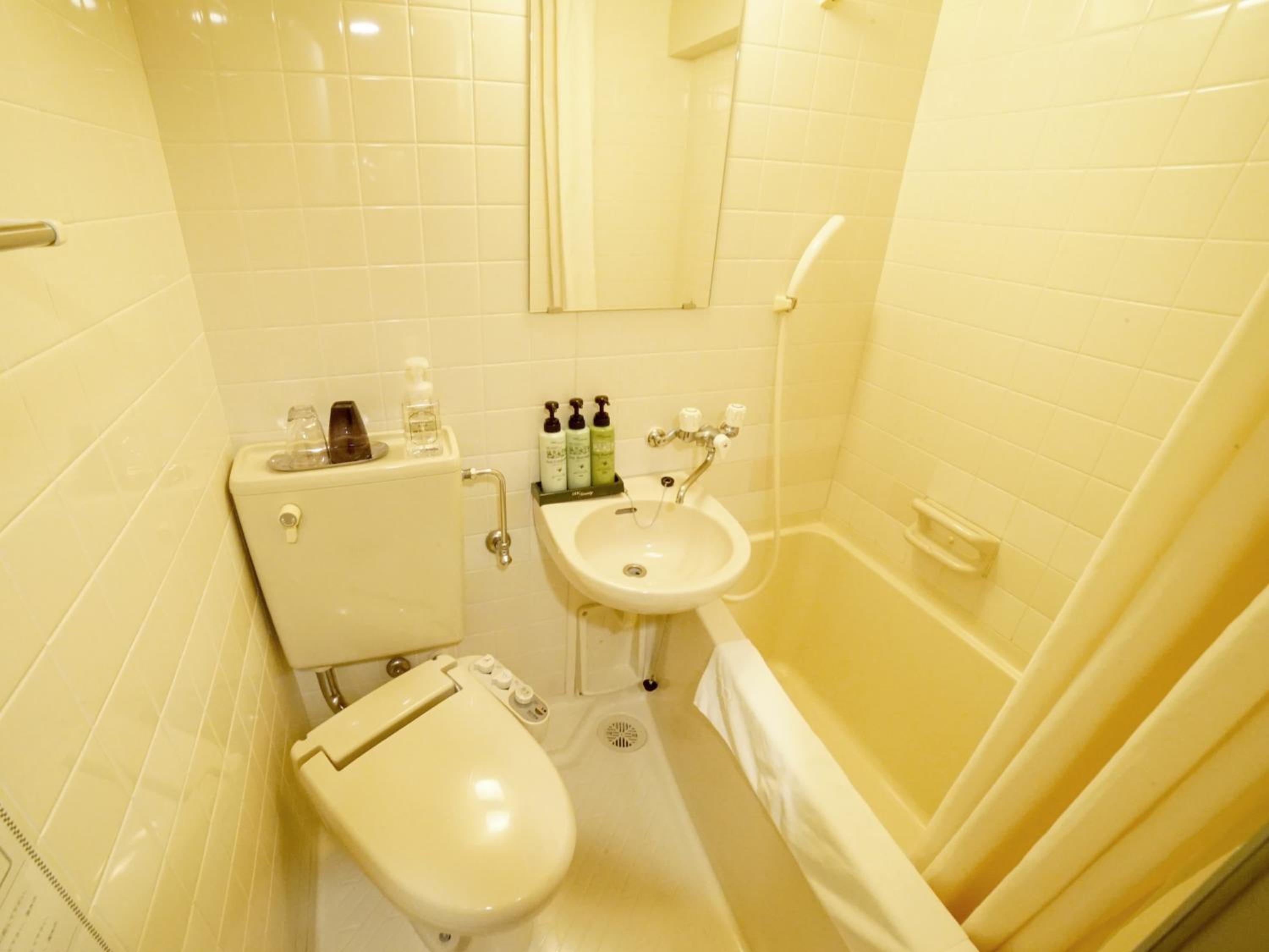 Small Double Room - Non-Smoking - Photo 7