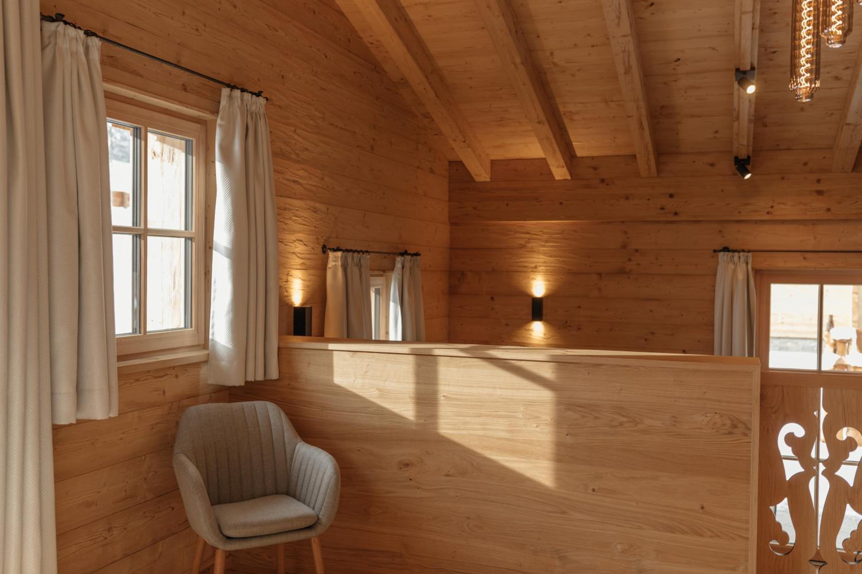 One-Bedroom Chalet With private Whirlpool - Photo 9