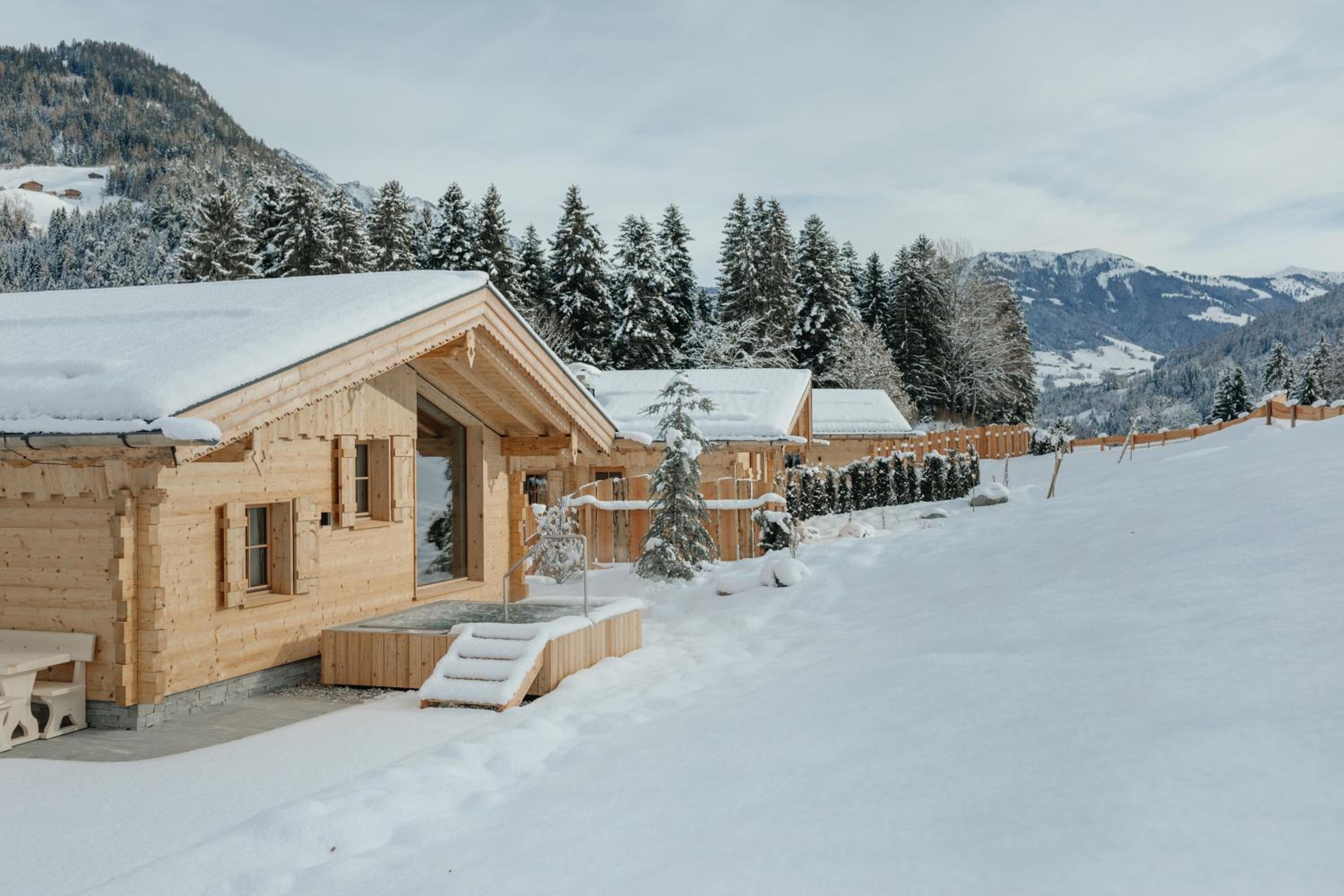 One-Bedroom Chalet With private Whirlpool - Photo 36