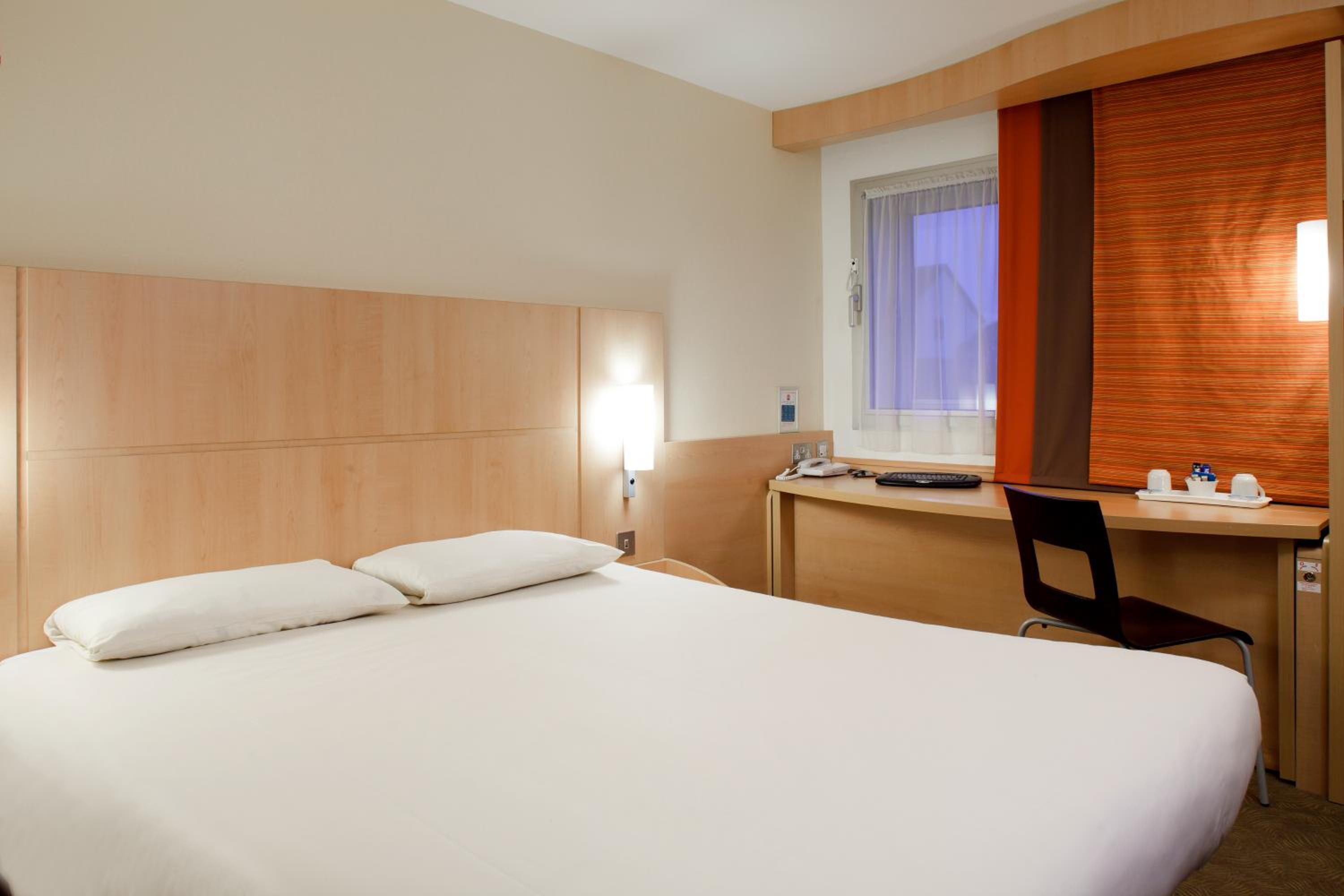 Standard Double Room - Photo 1