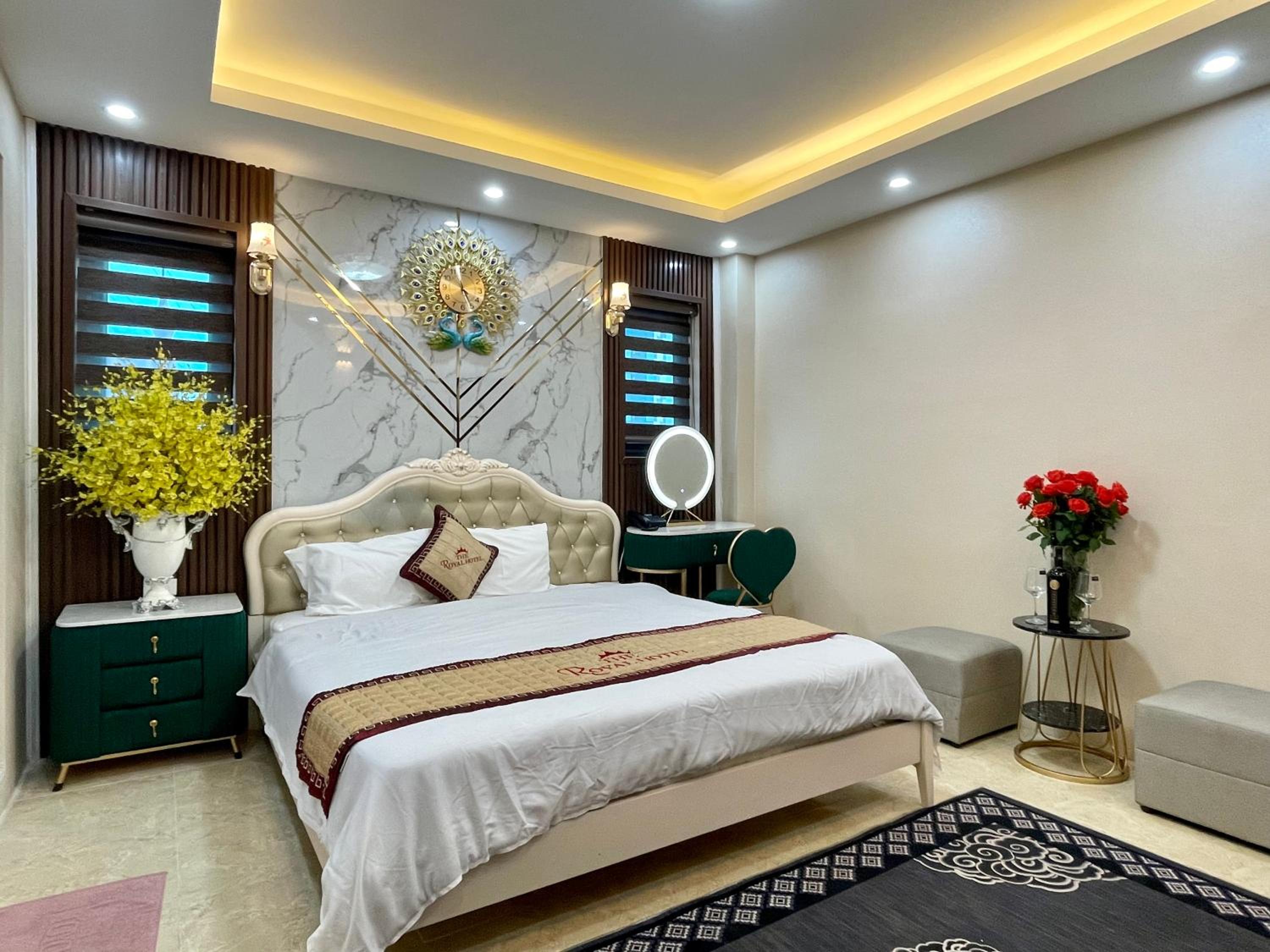 Deluxe Queen Room