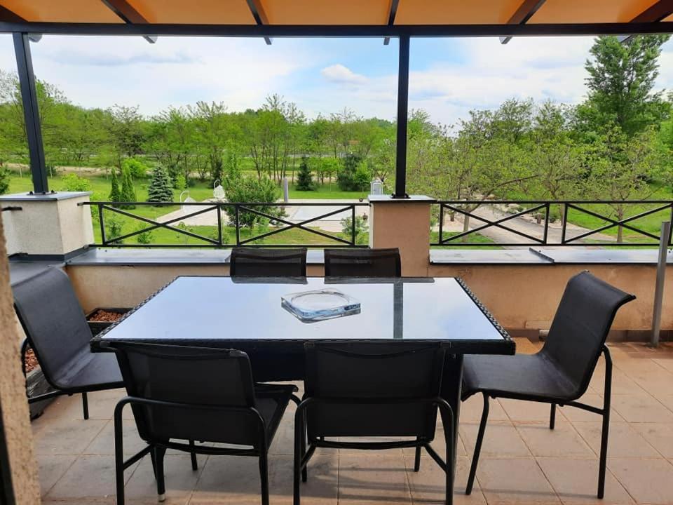 Family Room with Balcony - Photo 4
