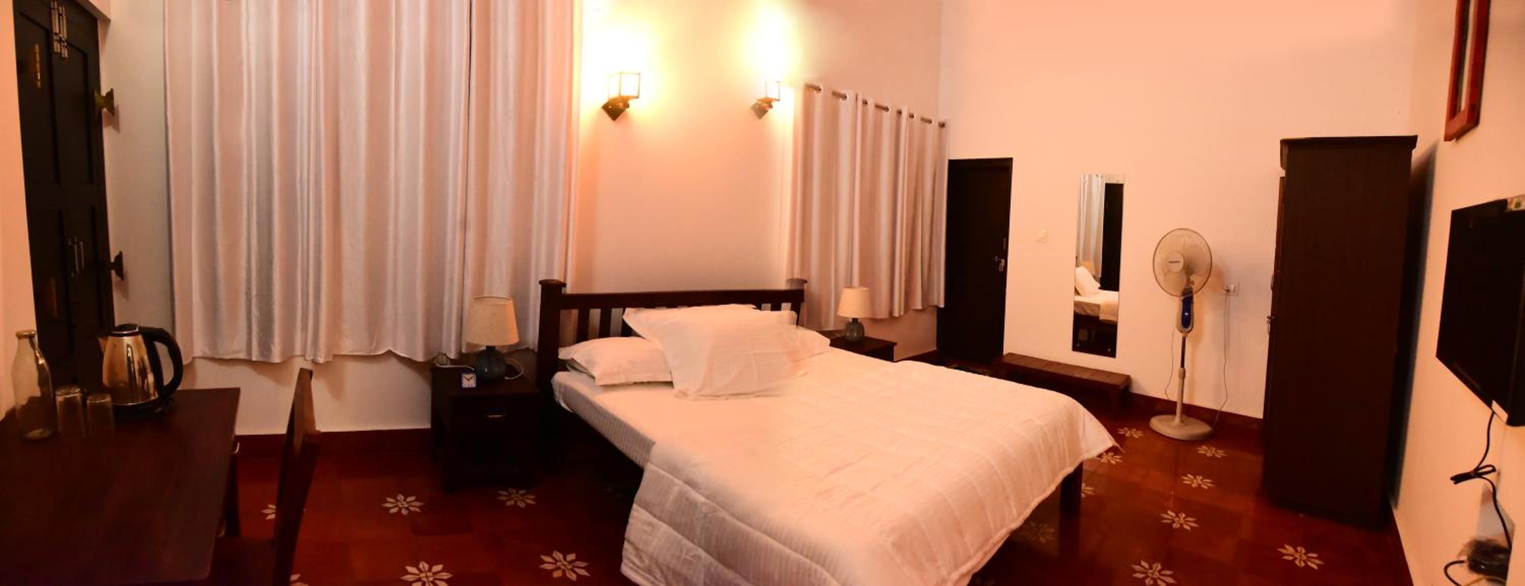 Family Suite with Balcony - Photo 1