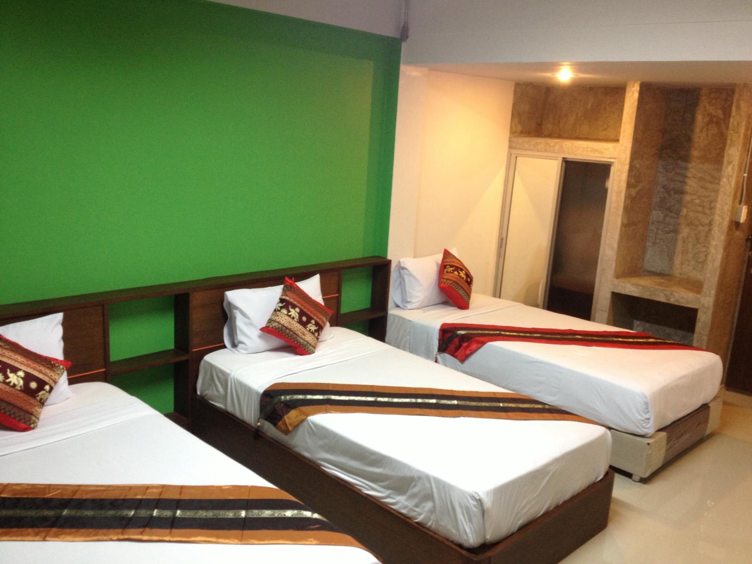 Deluxe Triple Room photo 2