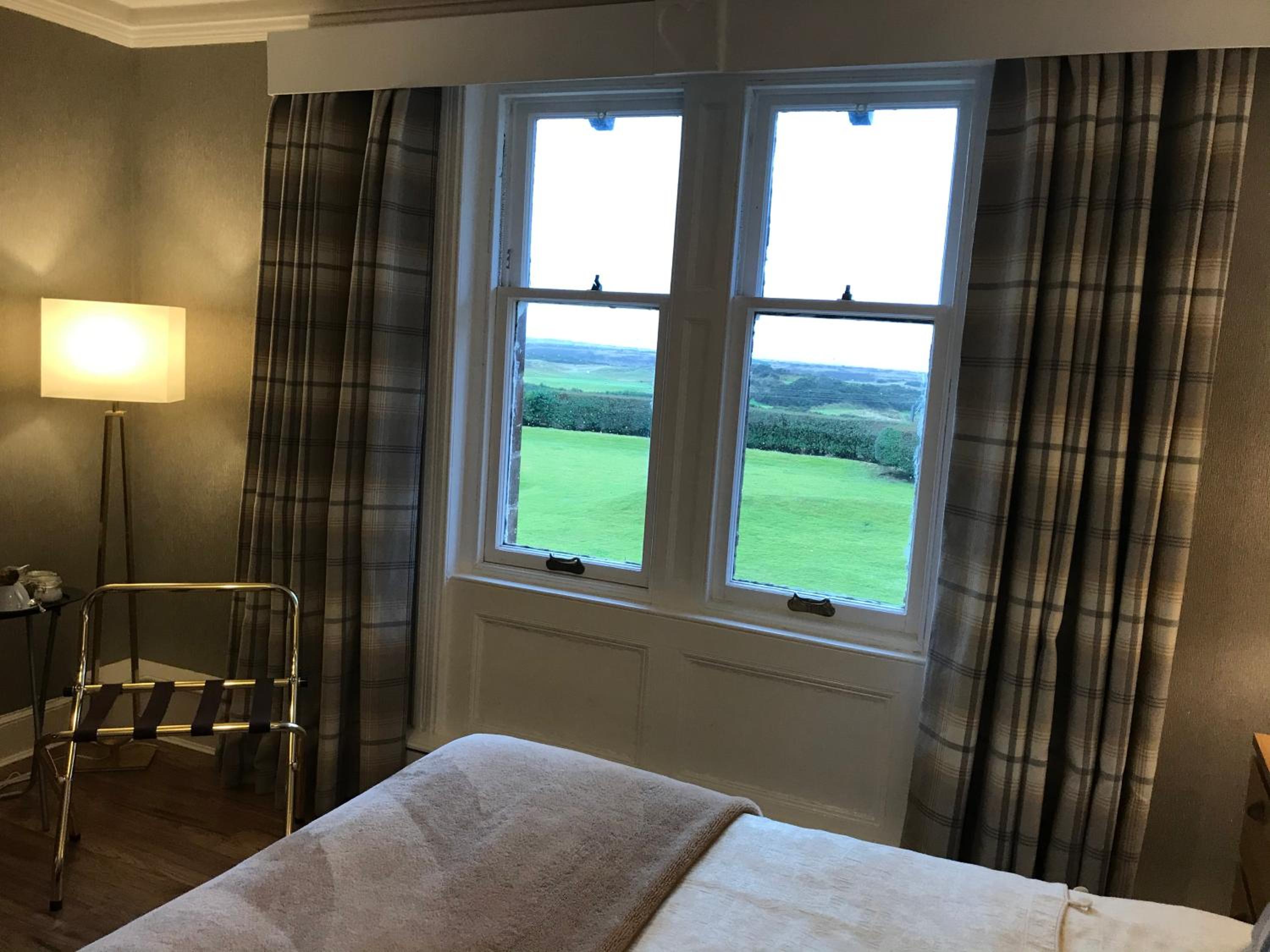 Deluxe Double or Twin Room with Sea View photo 3