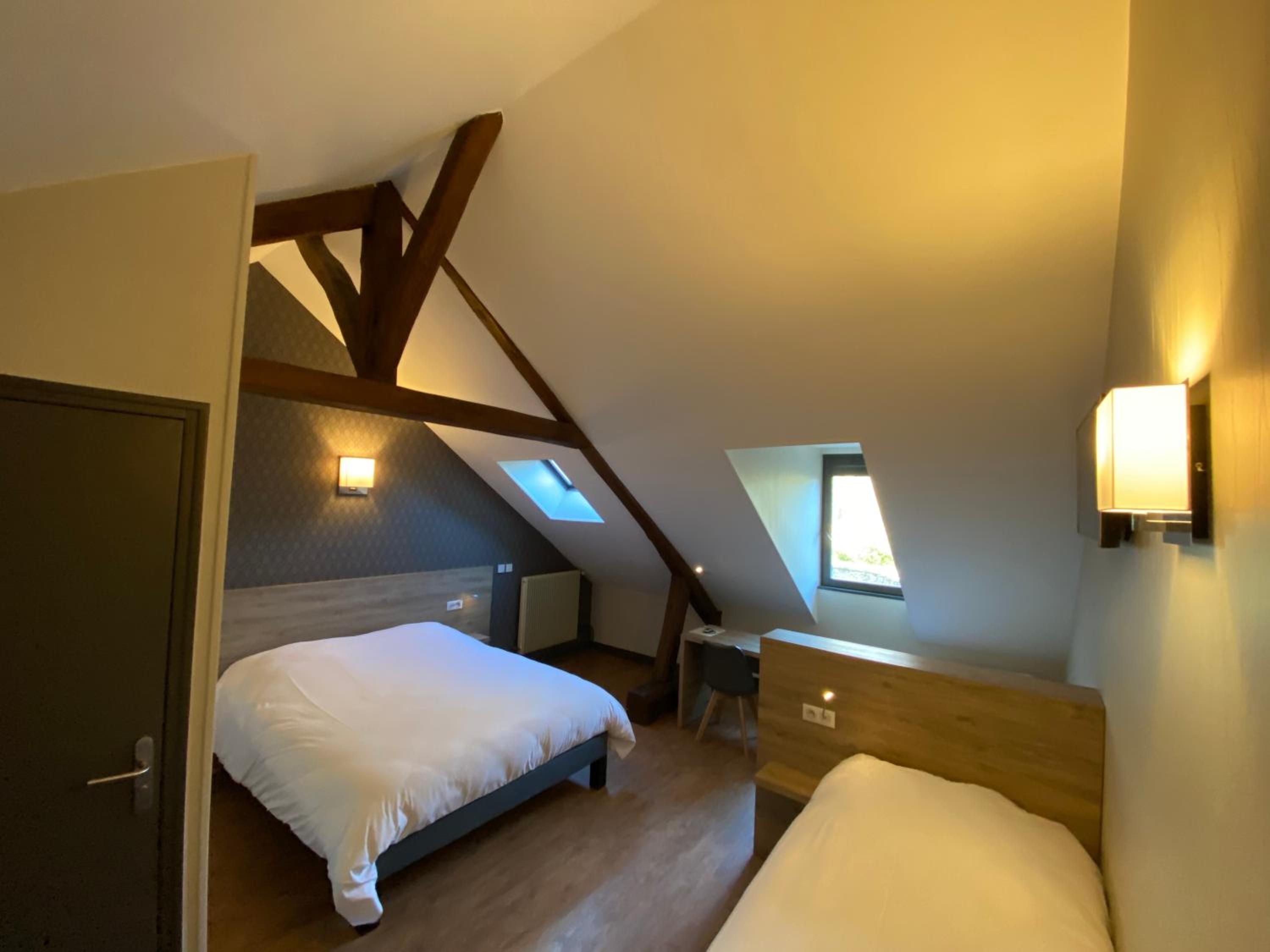 Standard Quadruple Room photo 2