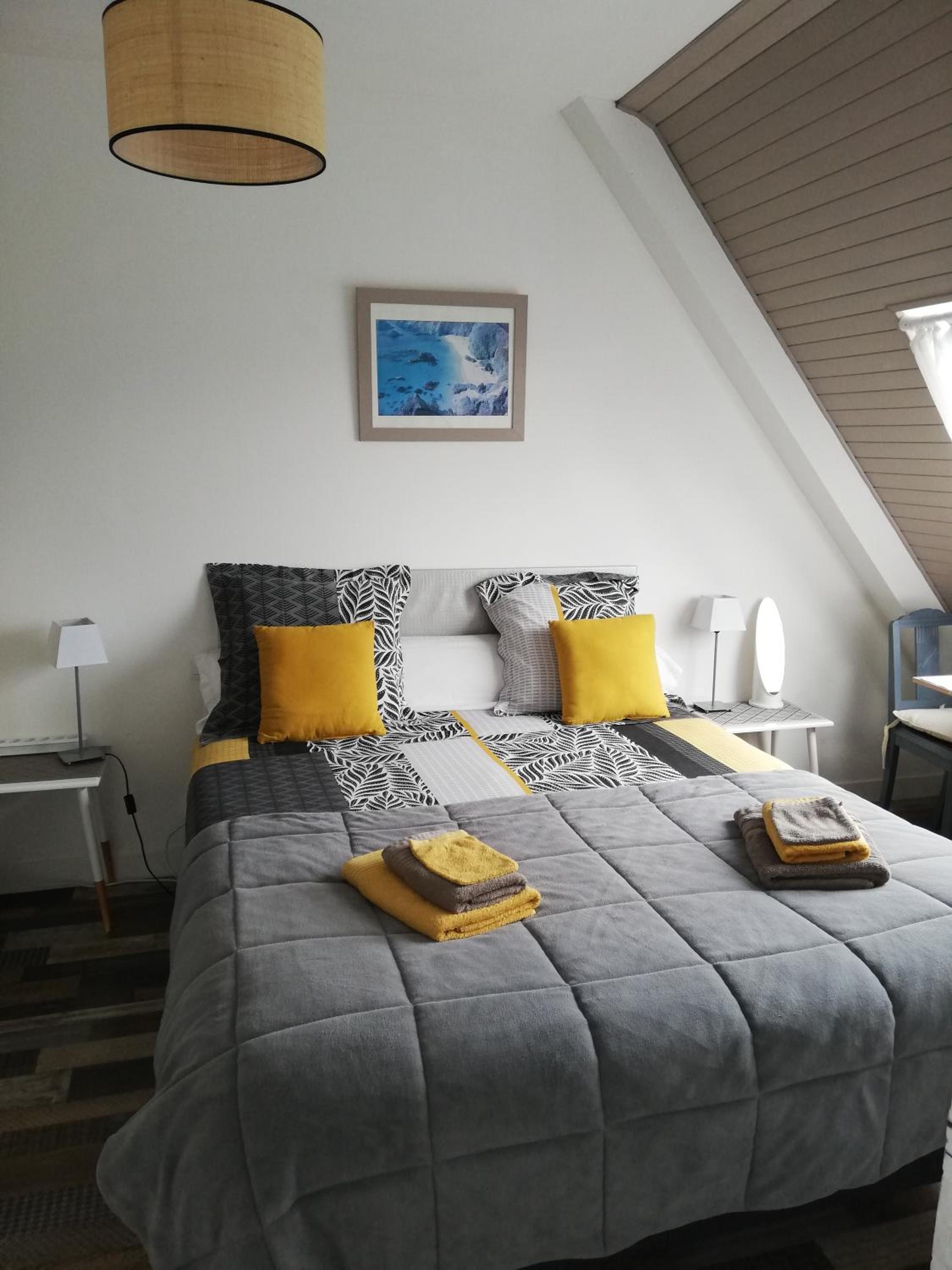 Double Room with Private External Bathroom - Photo 3