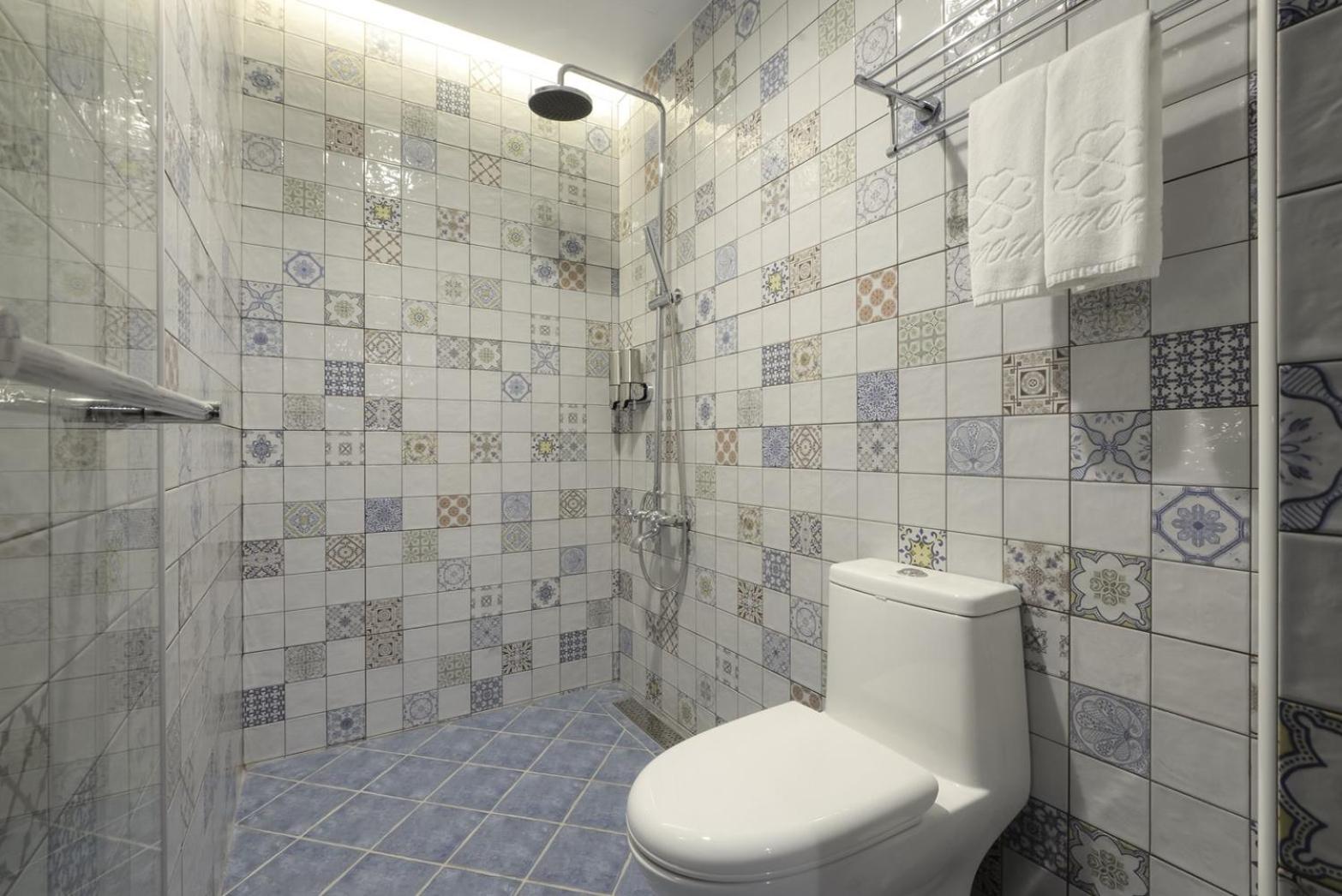 Single Room With Private Bathroom photo 2