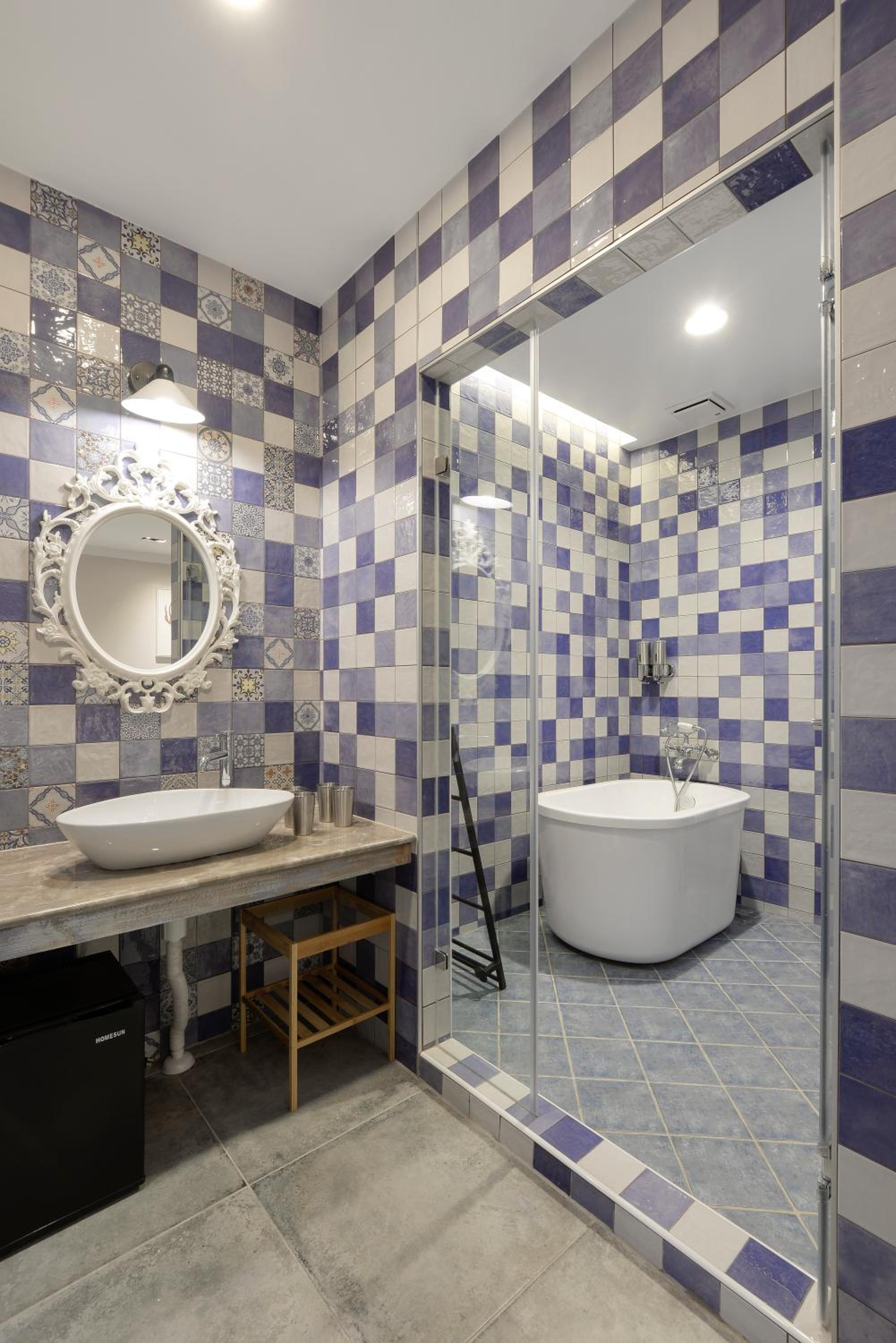 Quadruple Room with Bath photo 3