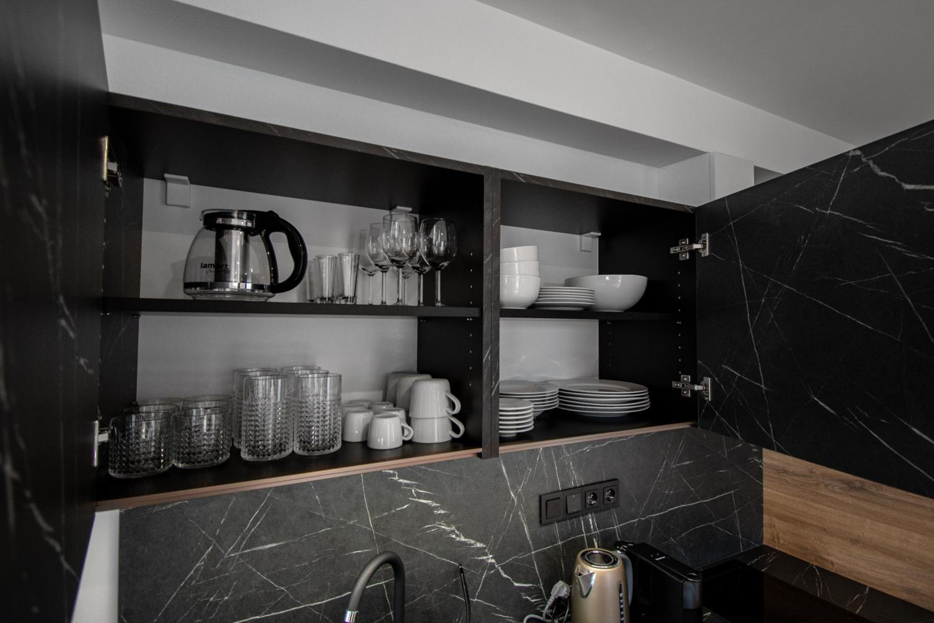 Deluxe Apartment - Photo 8