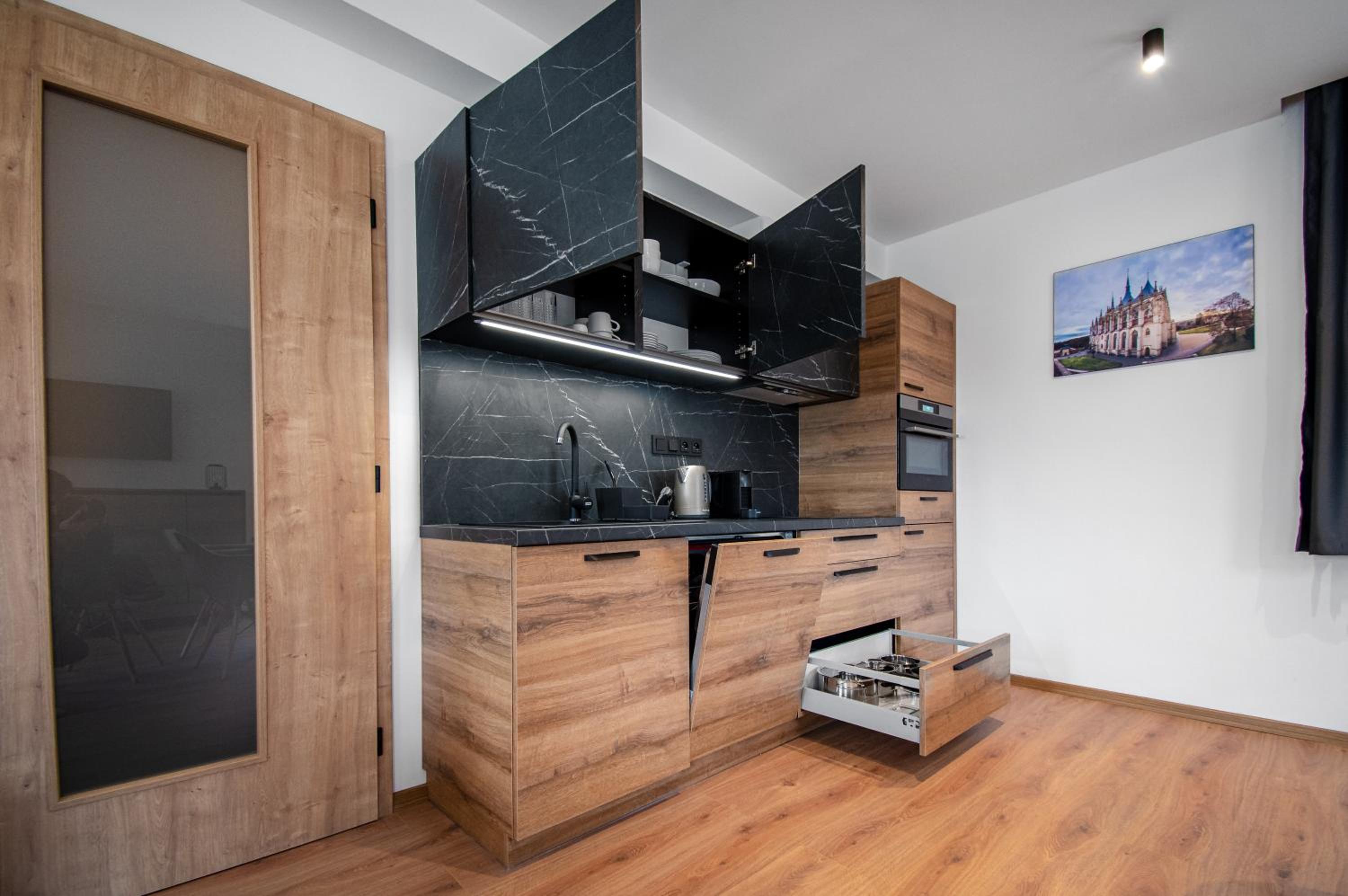 Deluxe Apartment - Photo 19