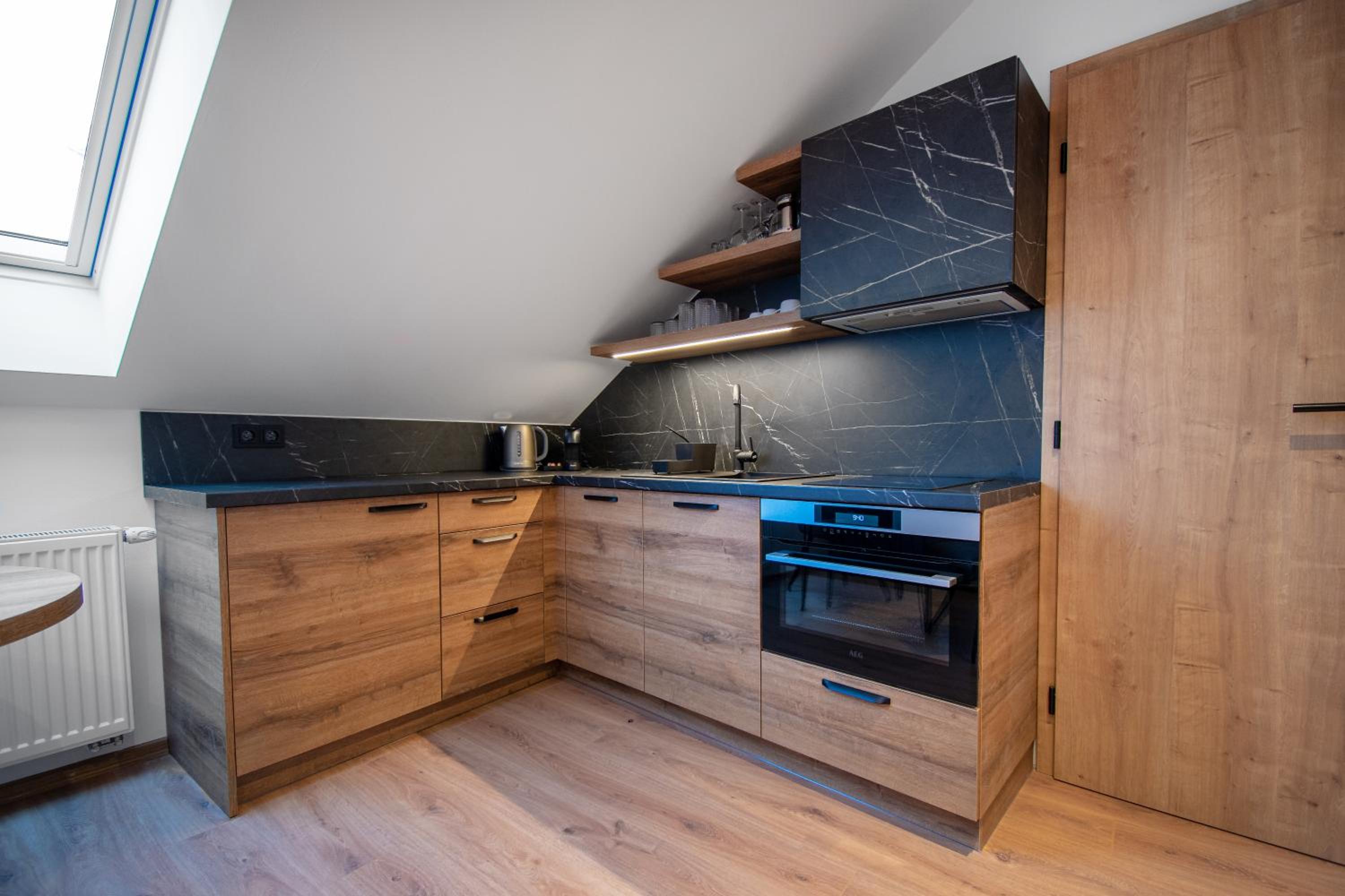 Studio Apartment - Photo 10