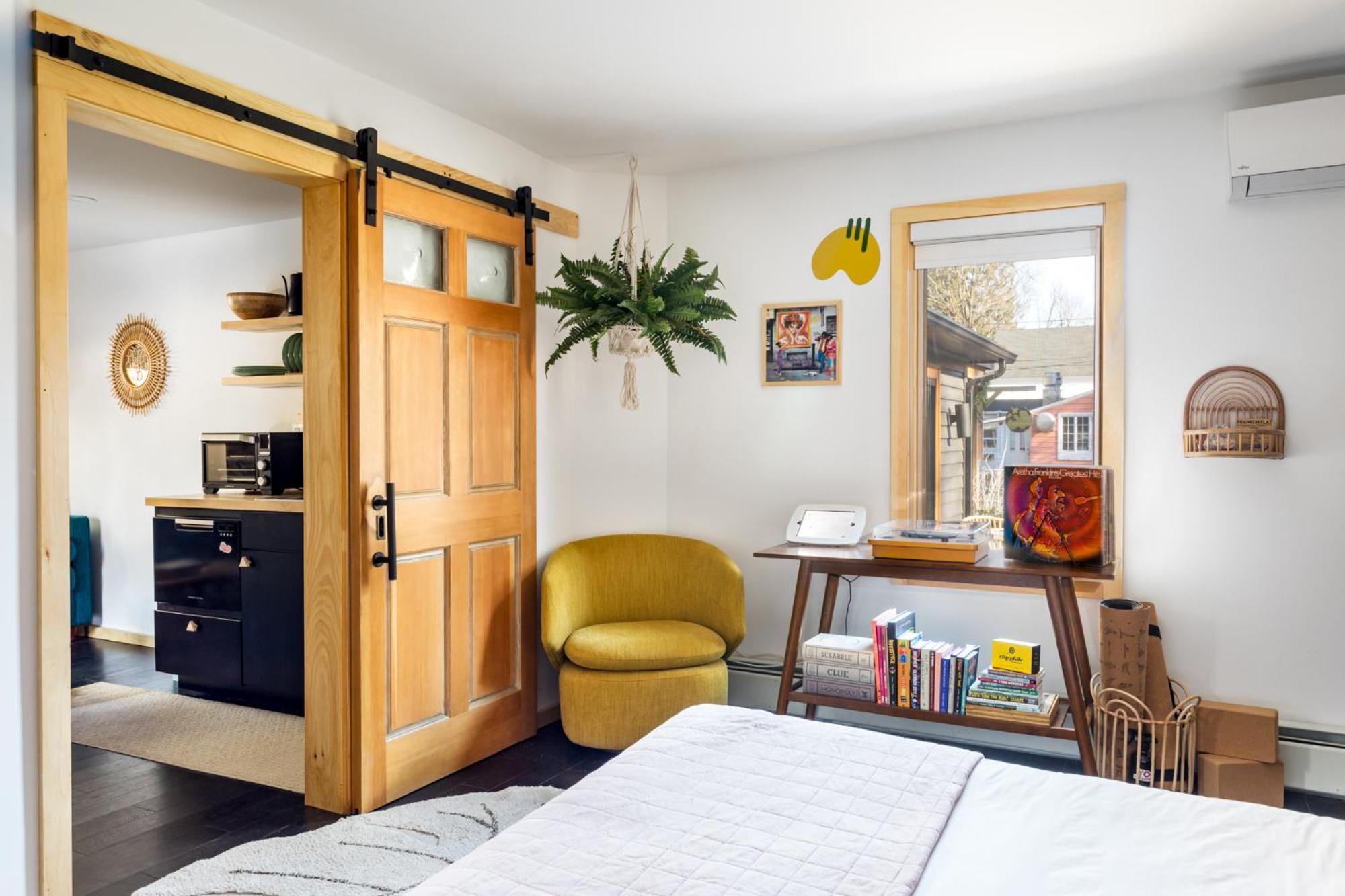 King Suite - Photo 12