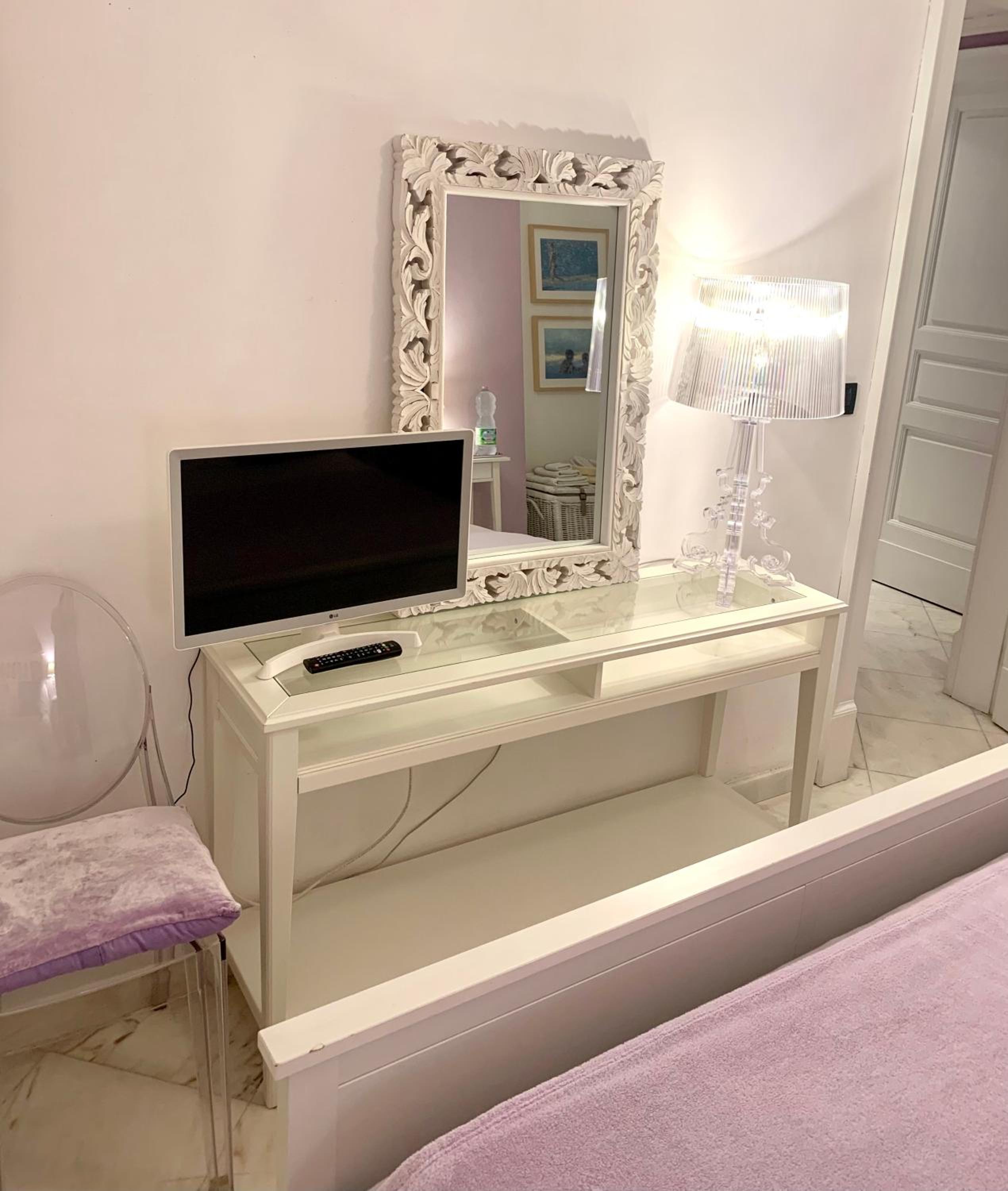 Standard Queen Room photo 3