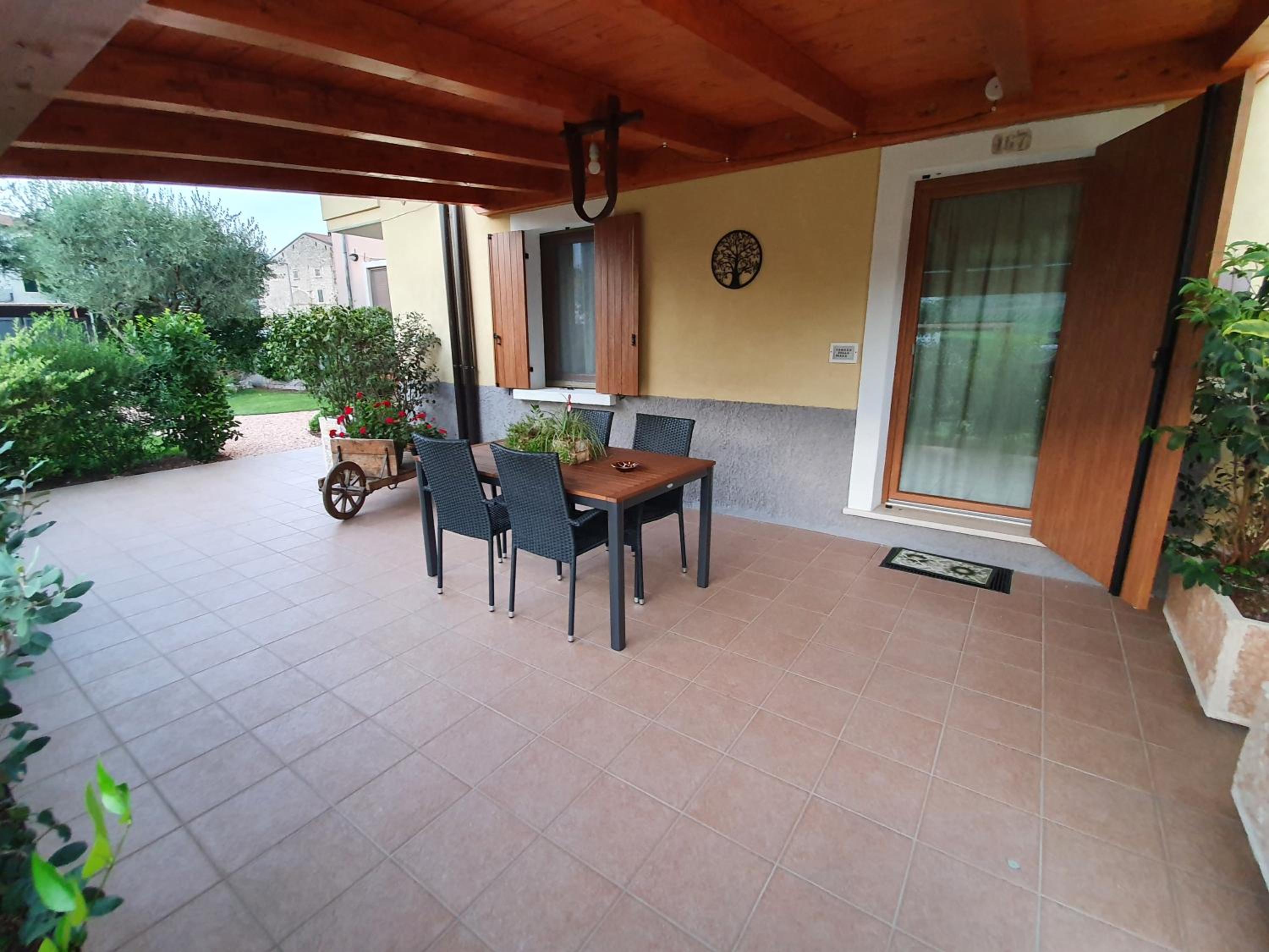 Triple Room with Private Bathroom - Photo 7