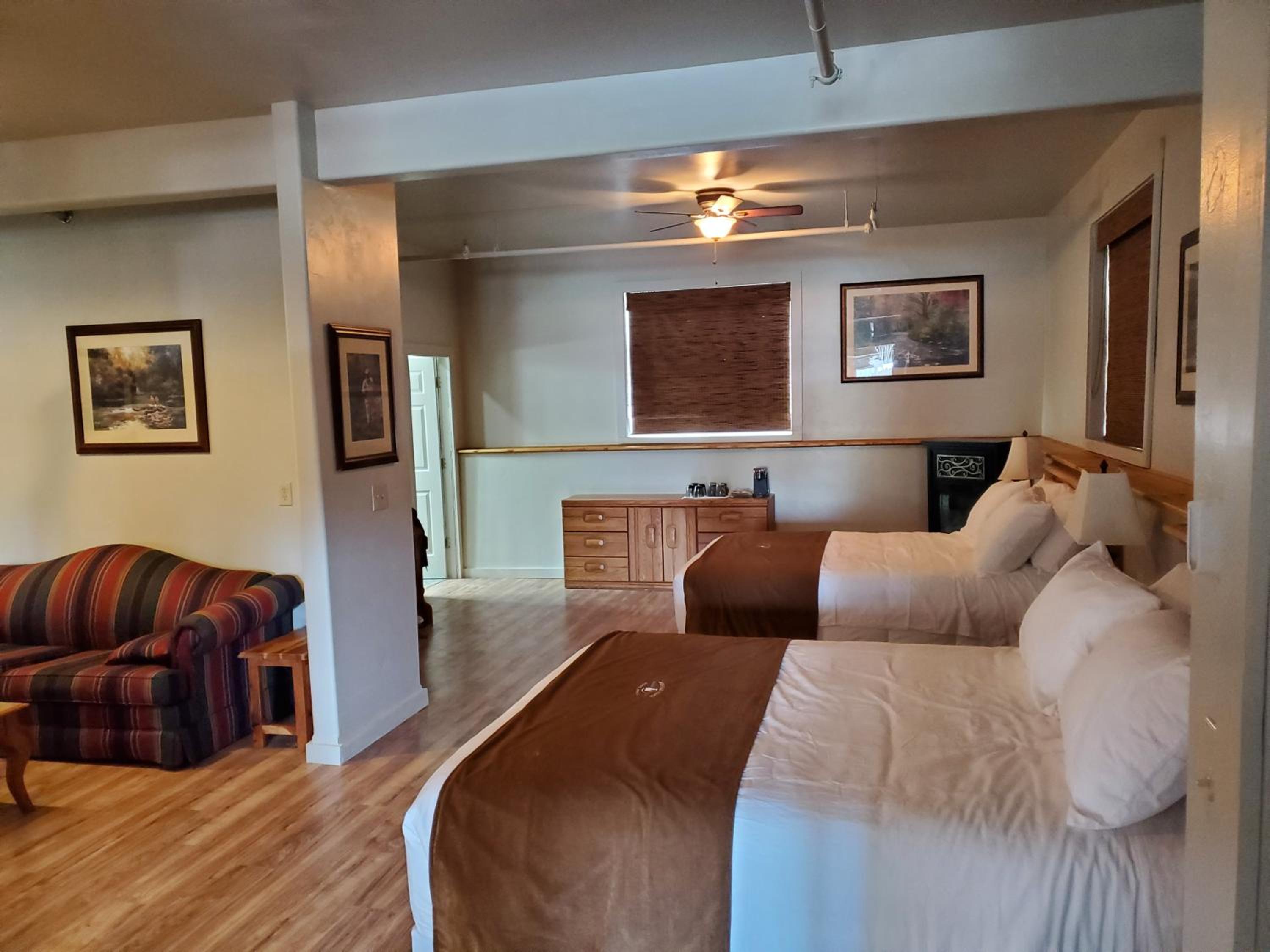 Family Double Room - Photo 1