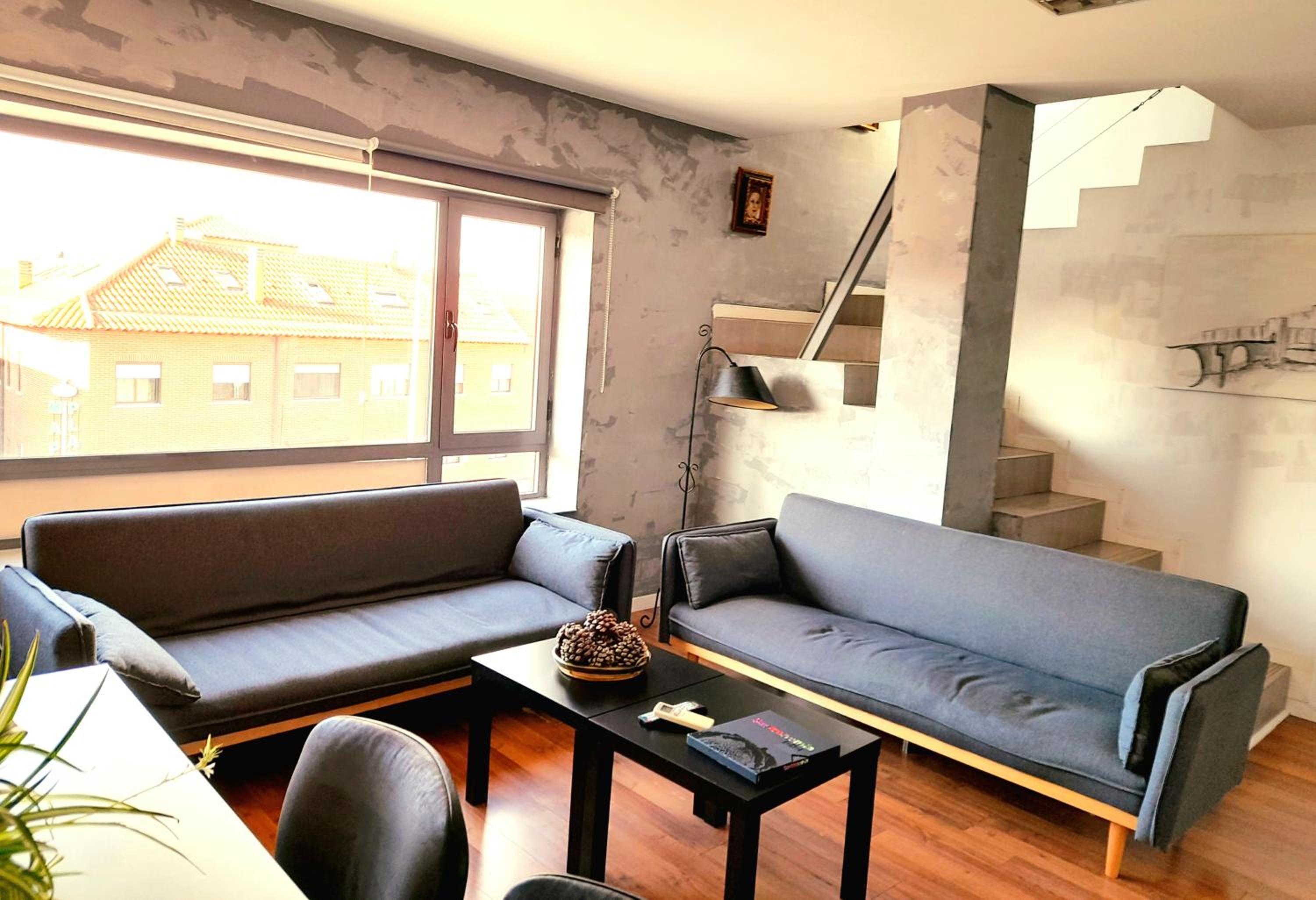 Apartment - Split Level - Photo 8