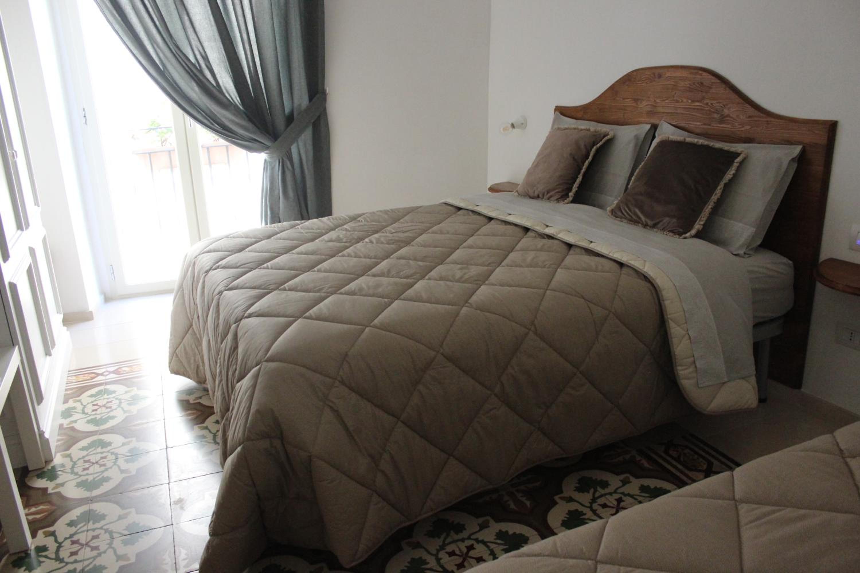 Triple Room with Private Bathroom - Photo 23