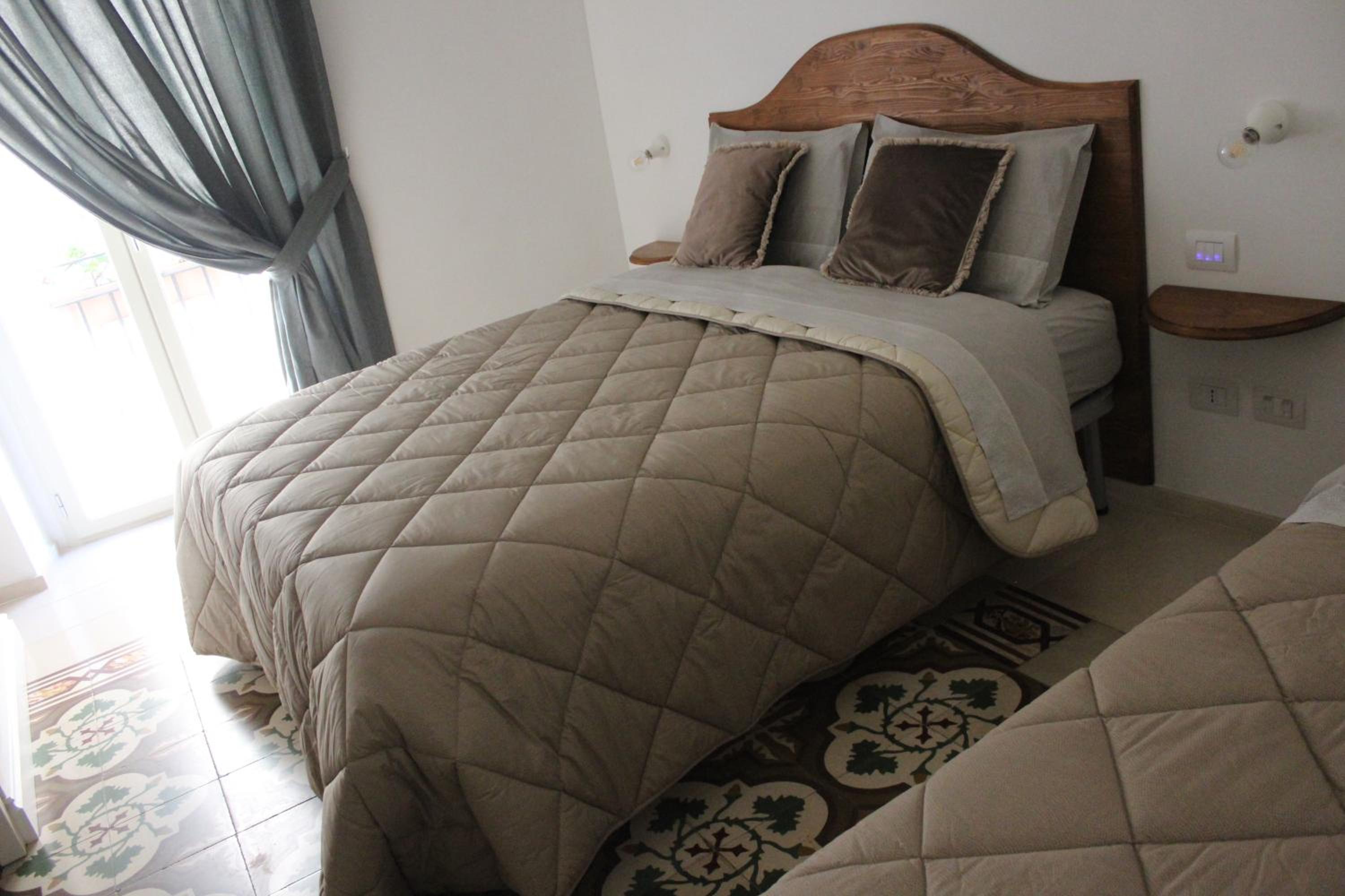 Triple Room with Private Bathroom - Photo 27
