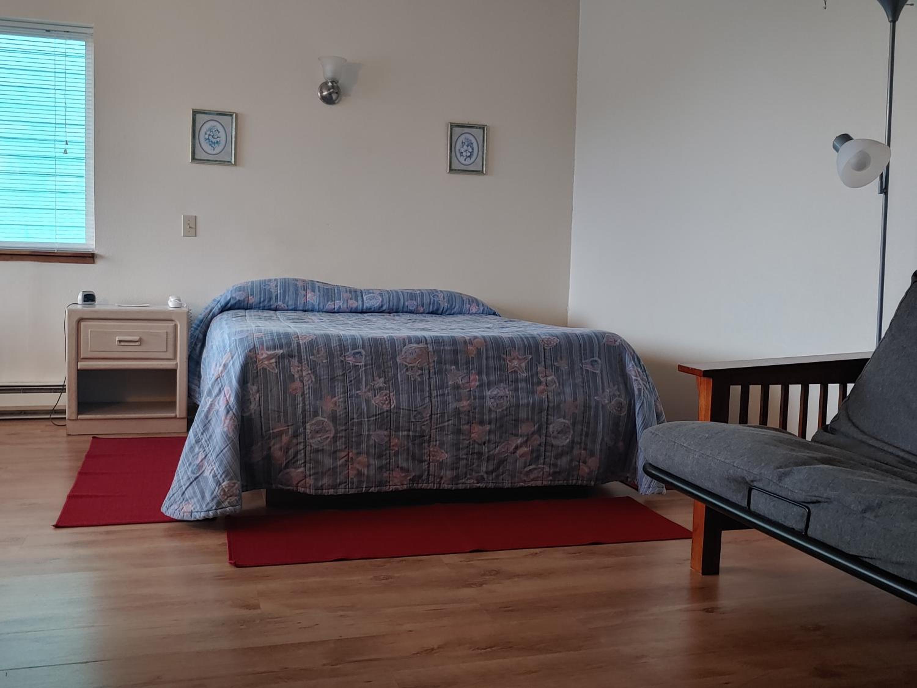 Queen Room photo 1