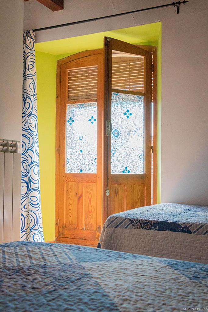 Twin Room - Photo 2