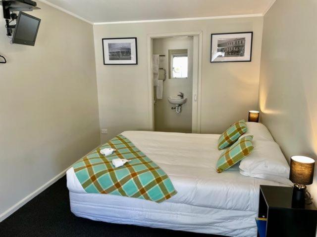 Standard Queen Room - Photo 2