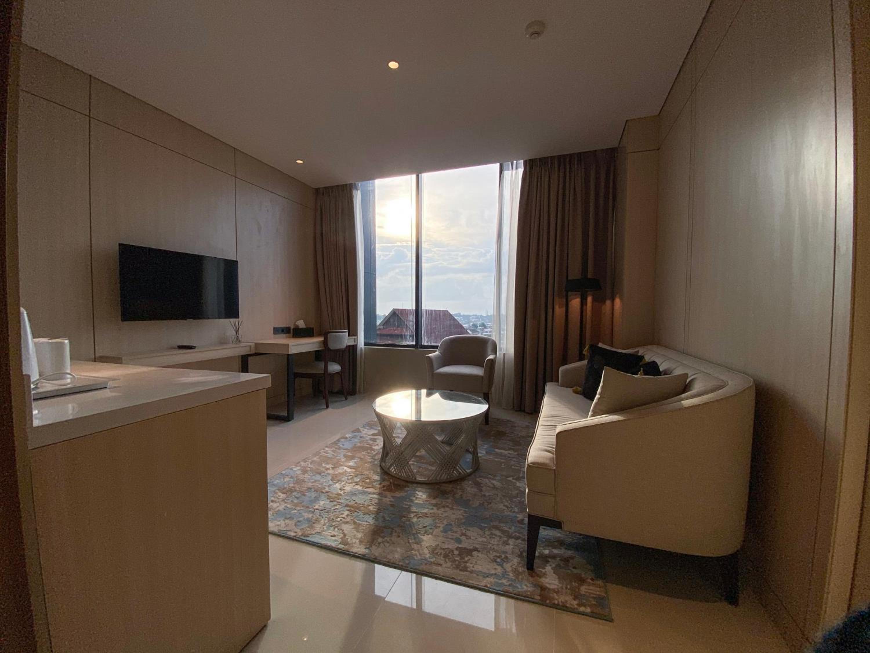 Suite - Photo 4