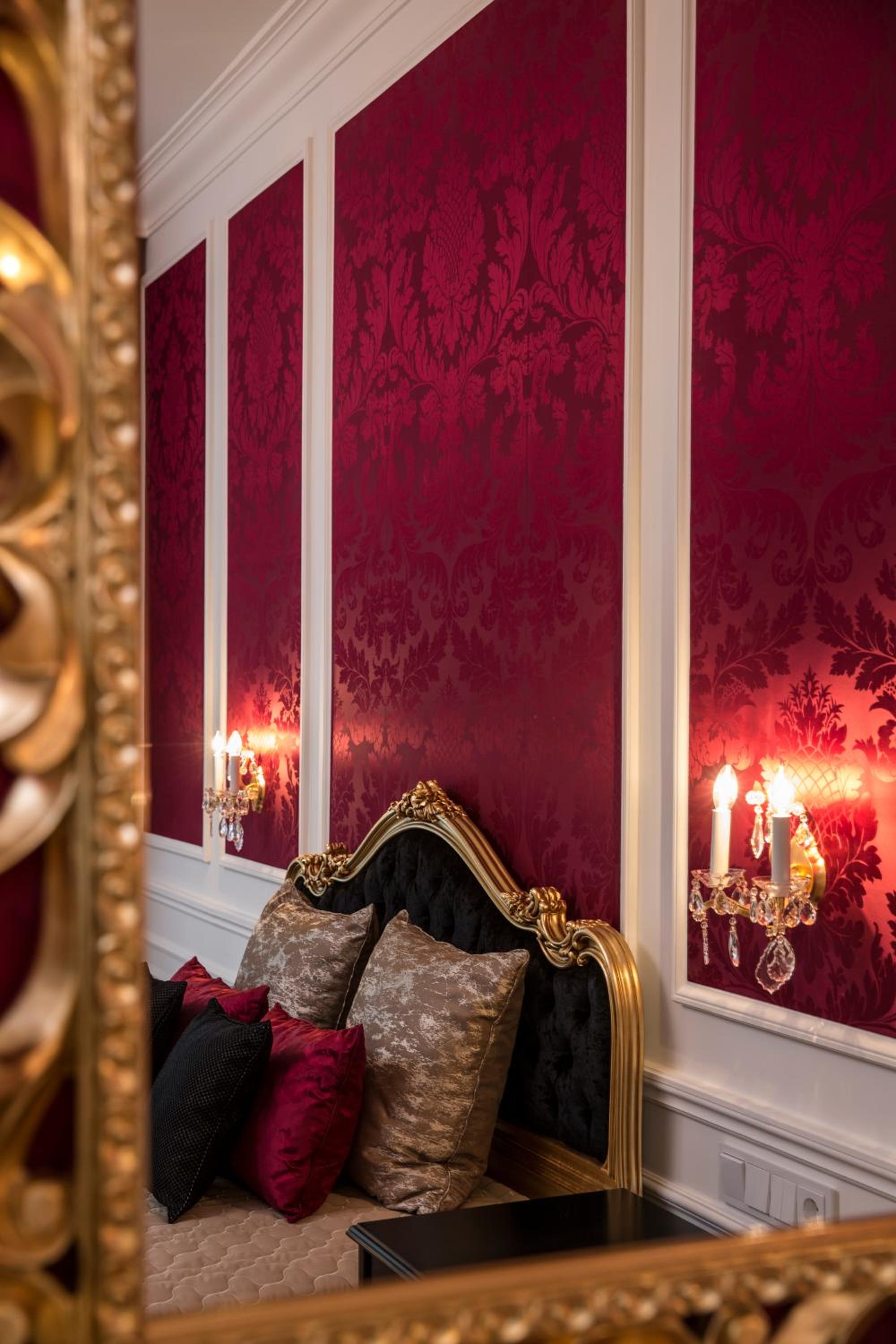 Schönbrunn Palace Suite
