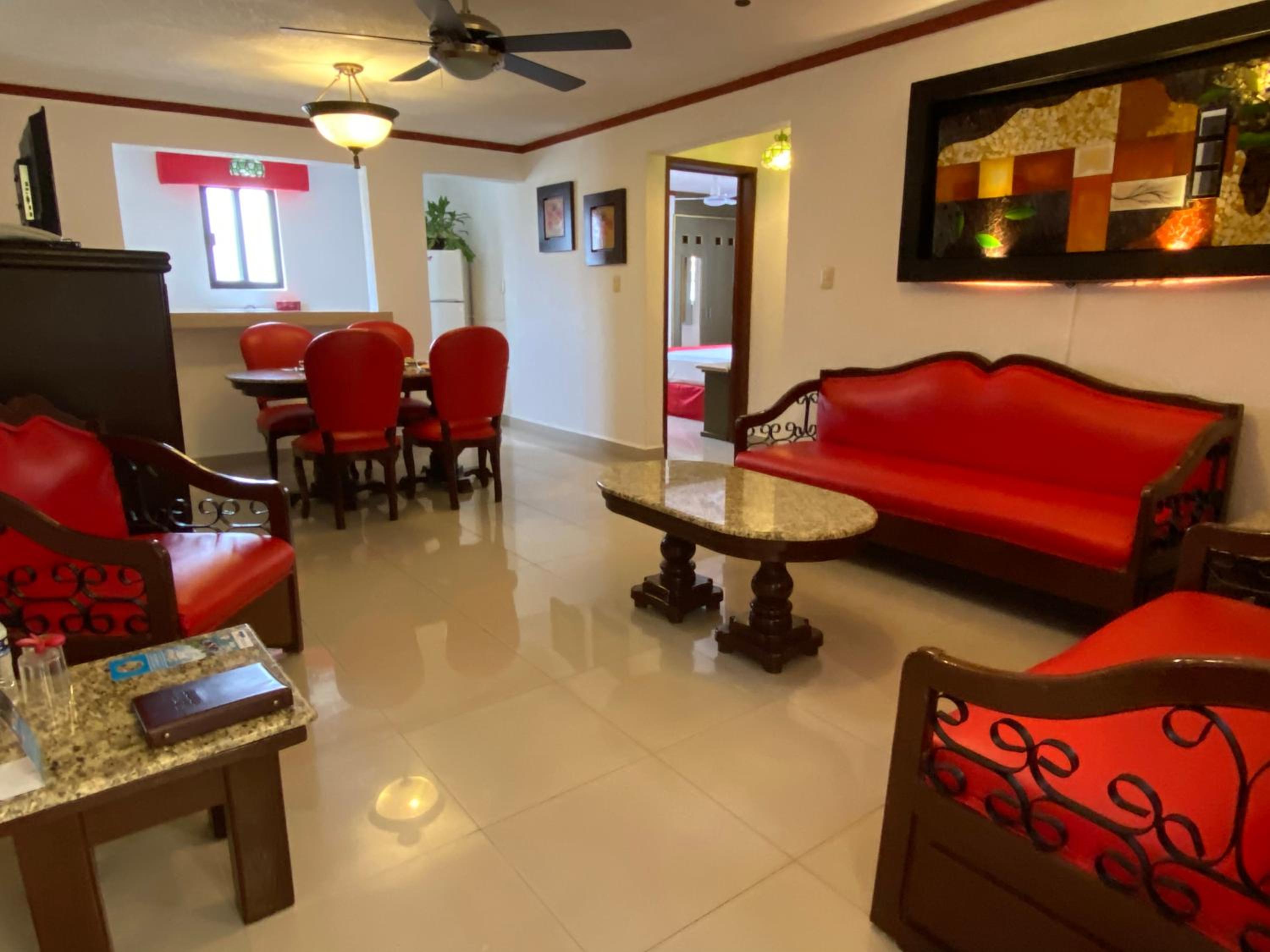 Family Suite - Photo 21