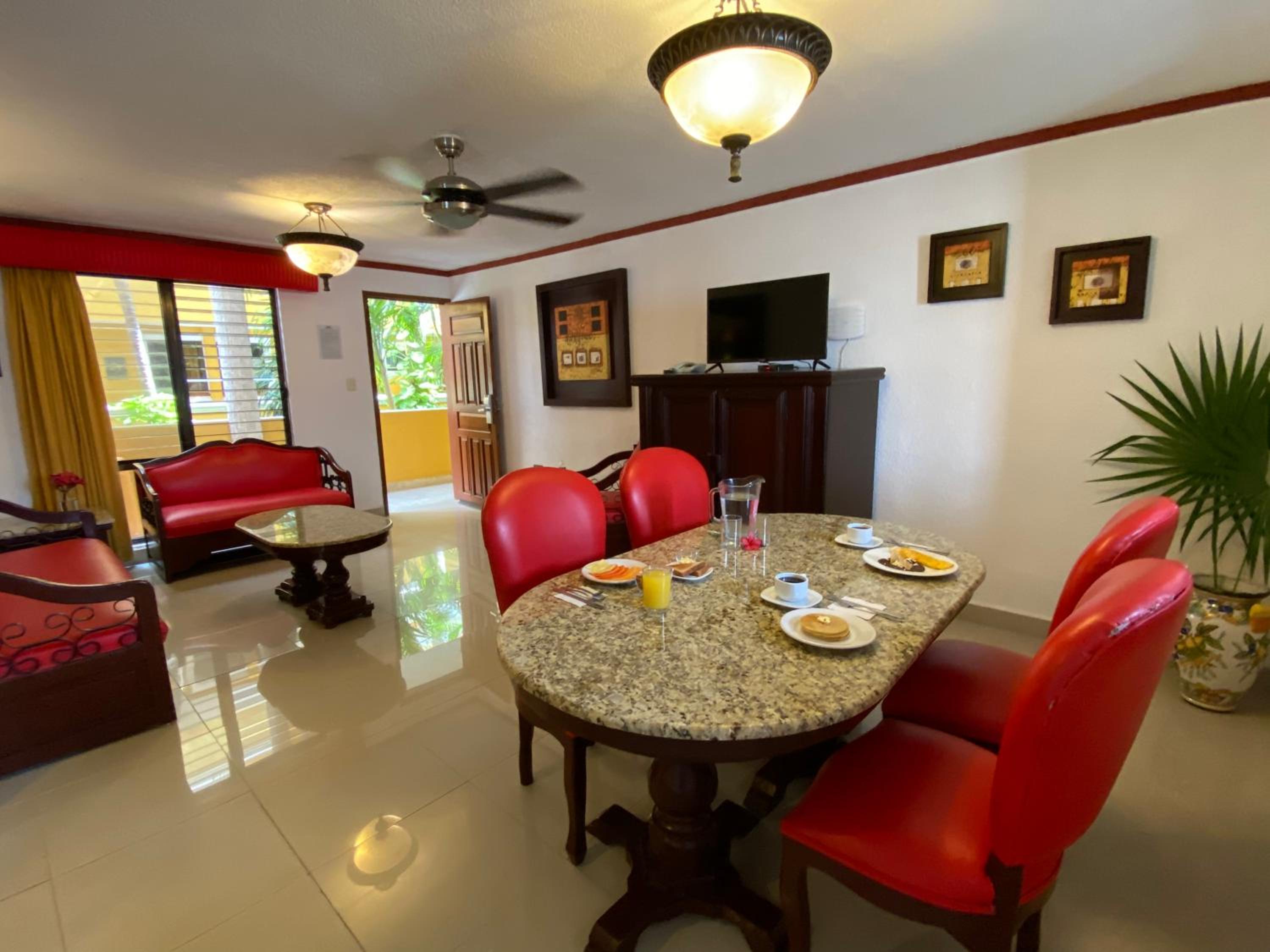 Family Suite - Photo 5