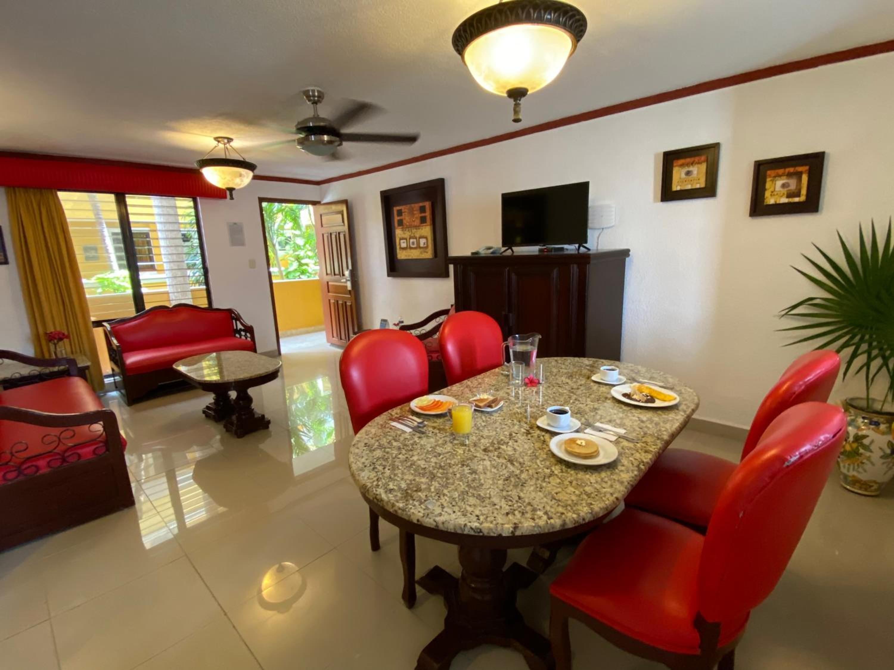 Family Suite - Photo 2