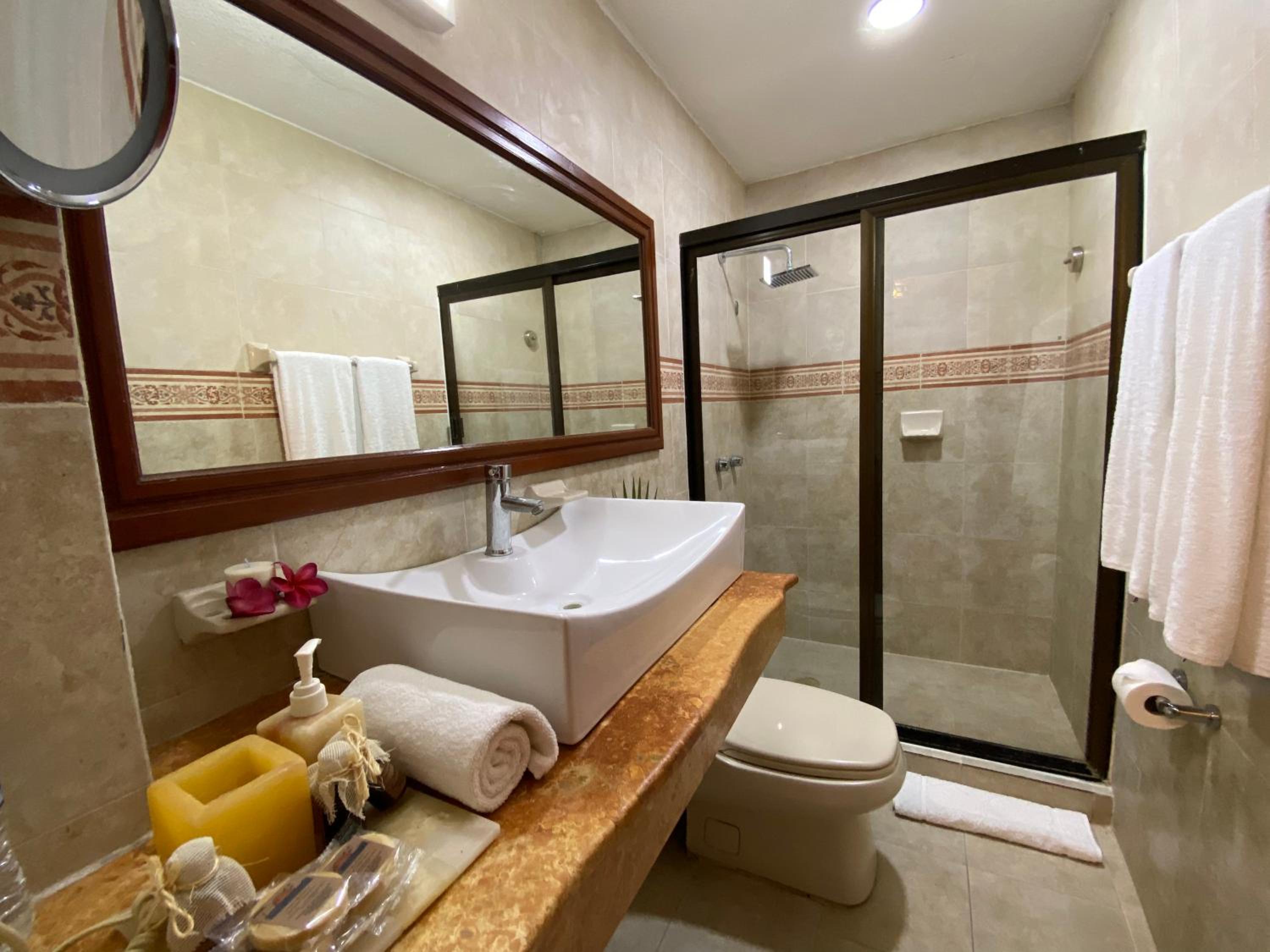 Family Suite - Photo 9