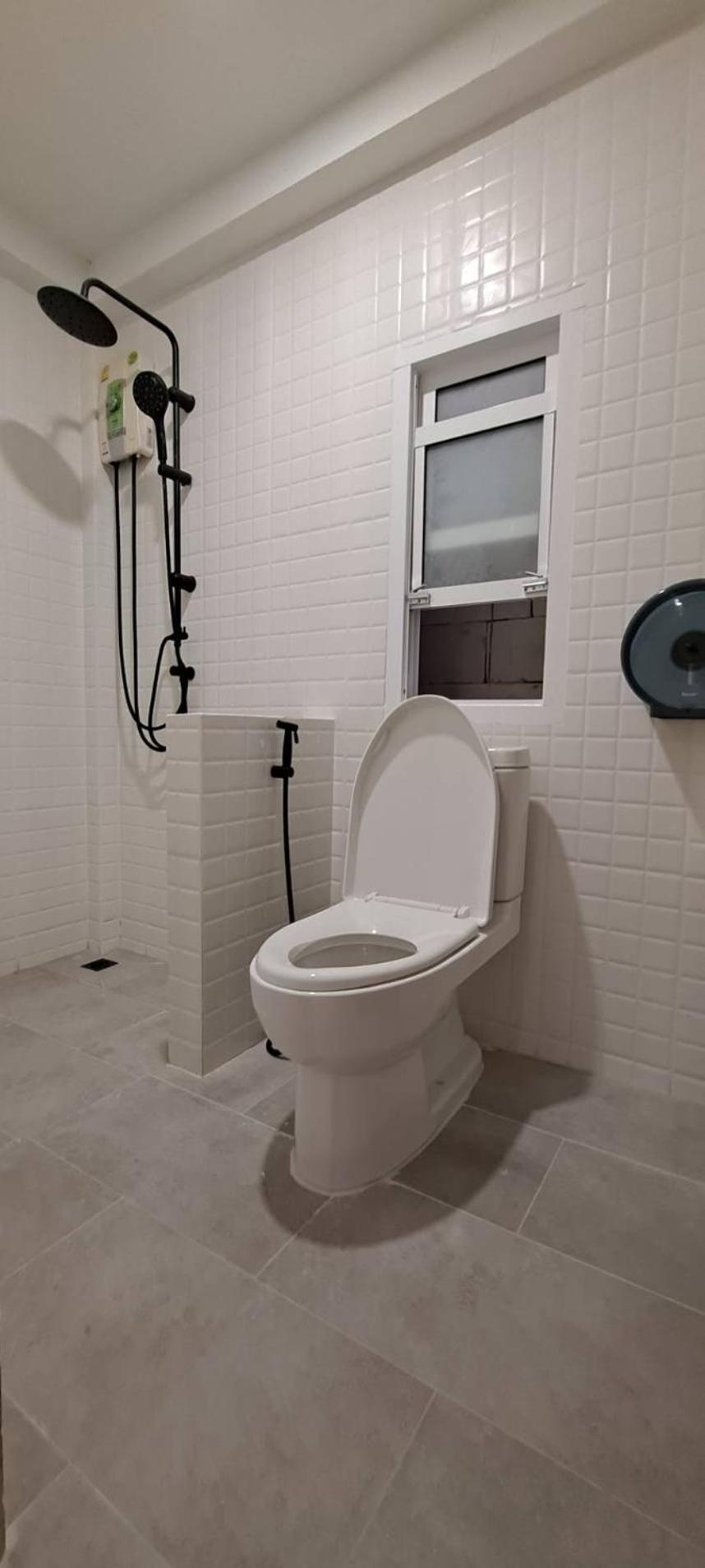 Classic Quadruple Room - Photo 11