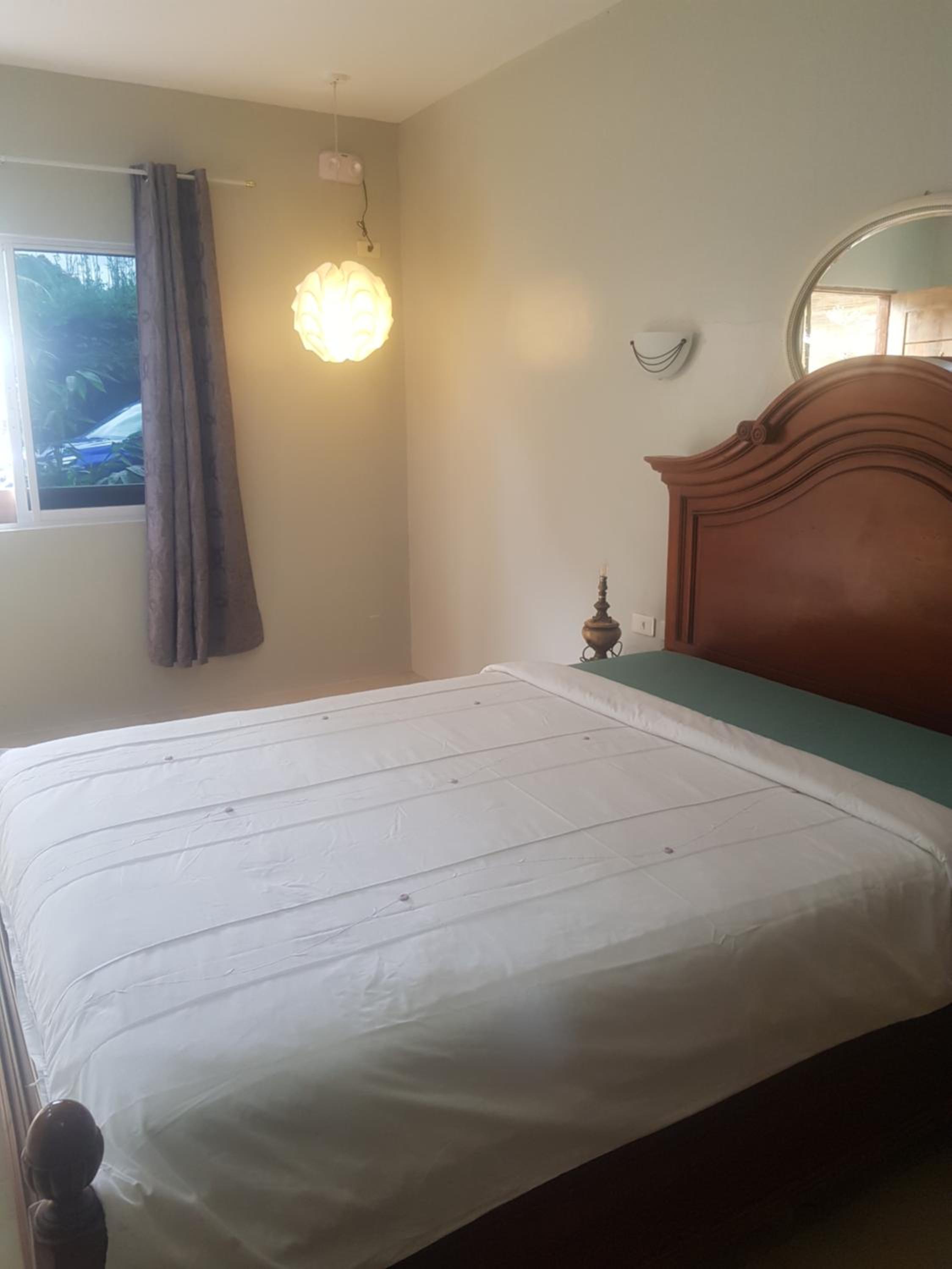 Deluxe Queen Room - Photo 1