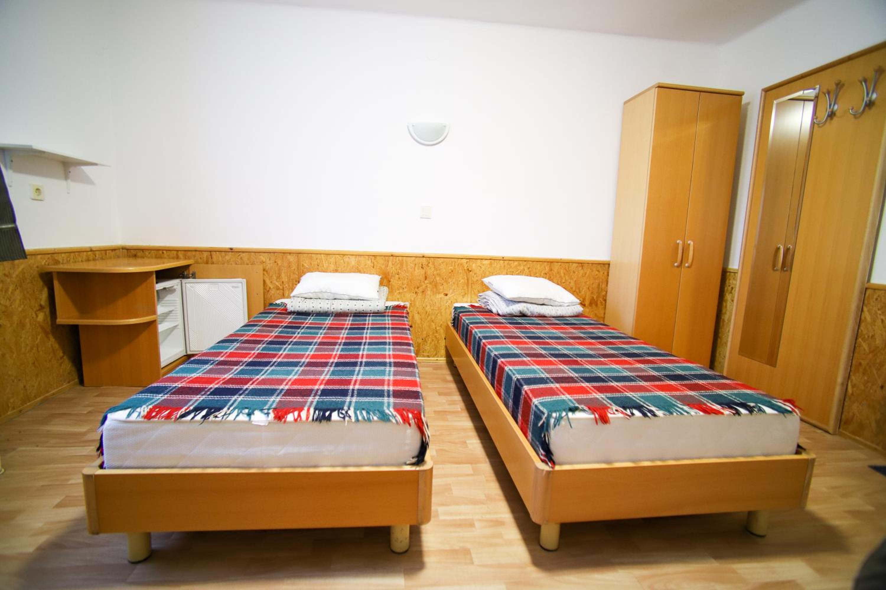 Quadruple Room - Photo 4