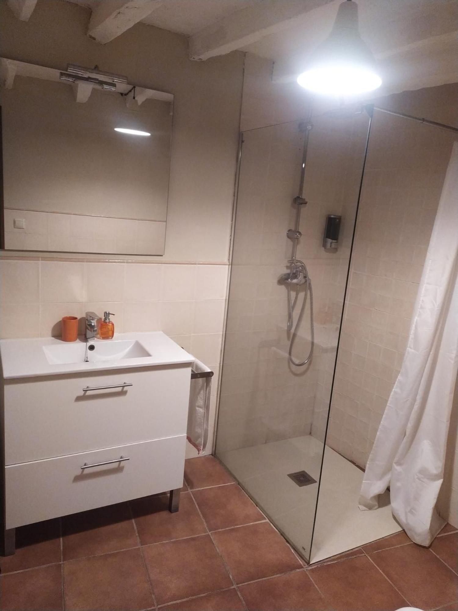 Three-Bedroom Townhouse - Photo 9